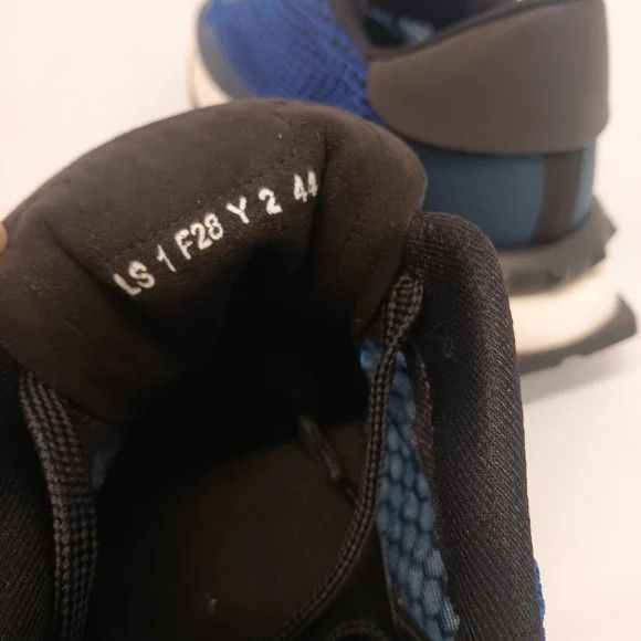 Valentino Valentino Men's VLogo Netrunner Chunky Sneakers-EU45/US12 Size US 11 / EU 44 - 13 Thumbnail