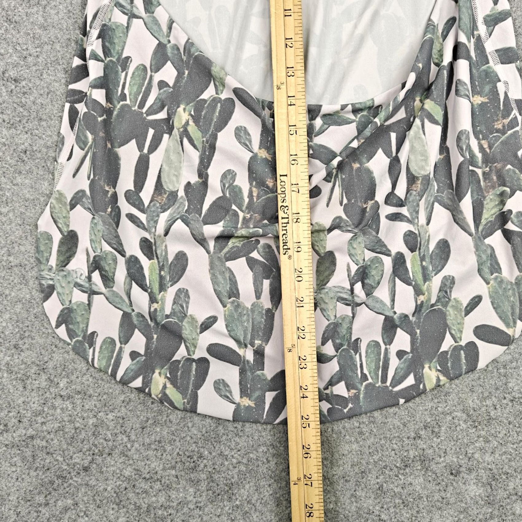 Lululemon Lululemon Tank Top Womens 8 Green Cactus Print Halter Strappy Yoga Athletic Shirt Camisole Sleeveless Racerback Short URL: N/A Size M / US 6-8 / IT 42-44 - 4 Thumbnail