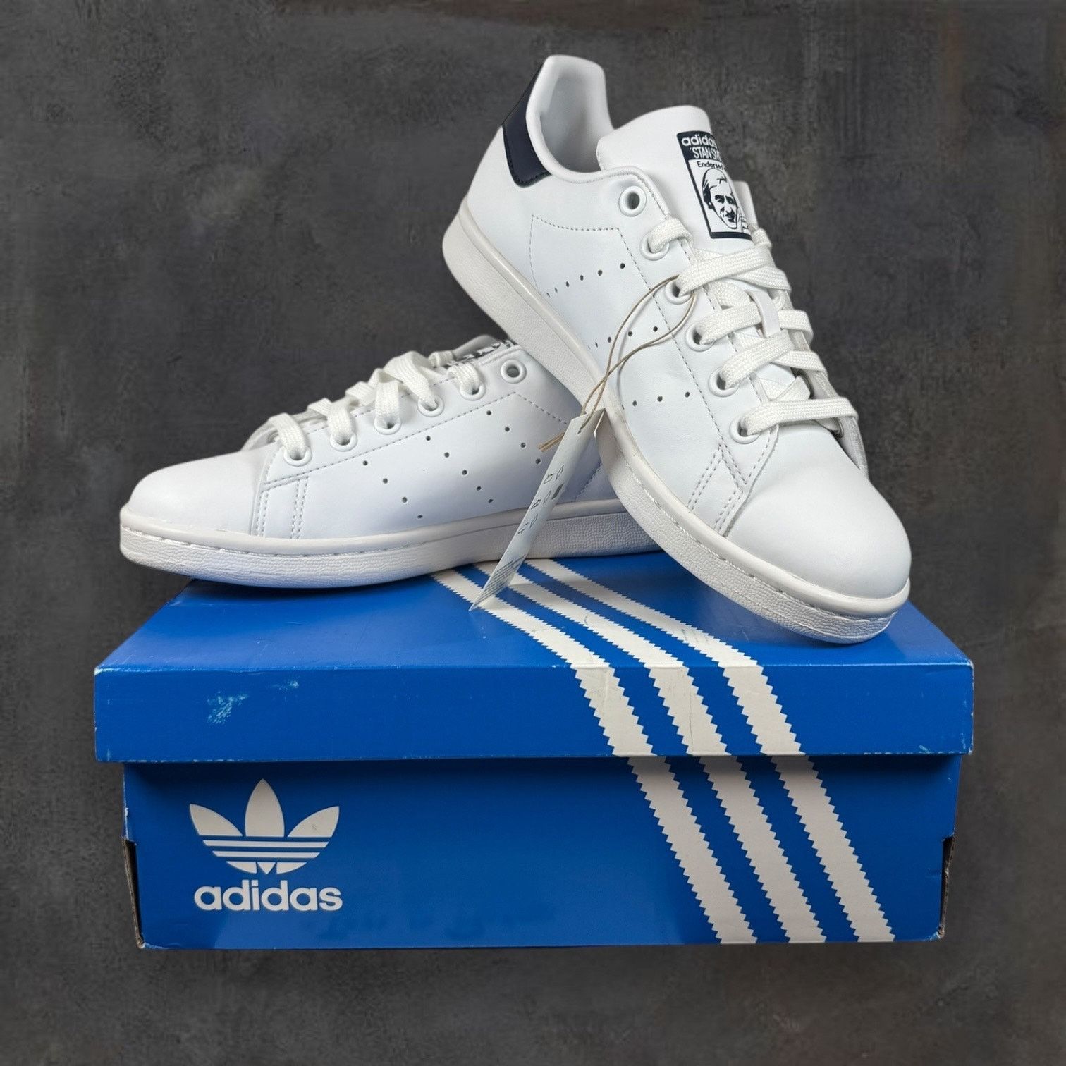 Adidas Adidas Originals Stan Smith White Navy Men's US 5 NWT NIB Size US 5 / EU 37 - 3 Thumbnail