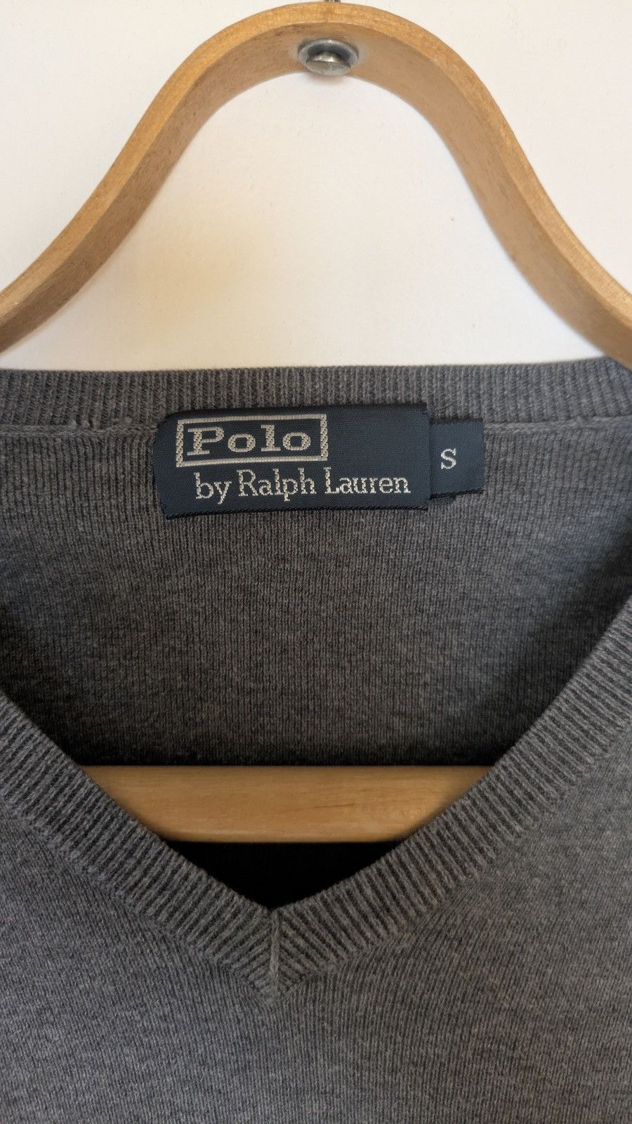 Polo Ralph Lauren 🧥 Polo Ralph Lauren V-Neck Sweater – Grey (Size S) Size US S / EU 44-46 / 1 - 3 Thumbnail