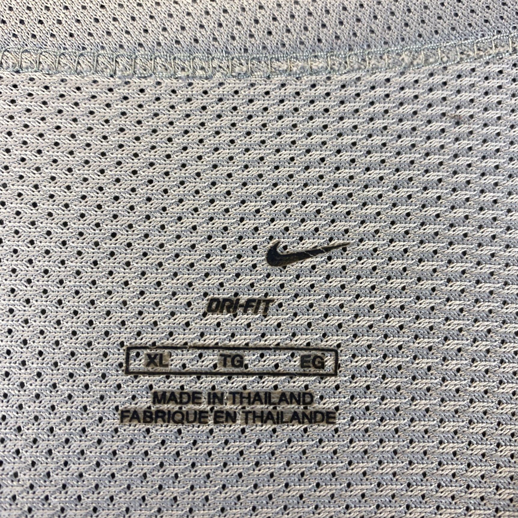 Nike Nike Dri-Fit Short Sleeve T Shirt Men's XL Extra Large Gray White /83-34 Size US XL / EU 56 / 4 - 3 Thumbnail
