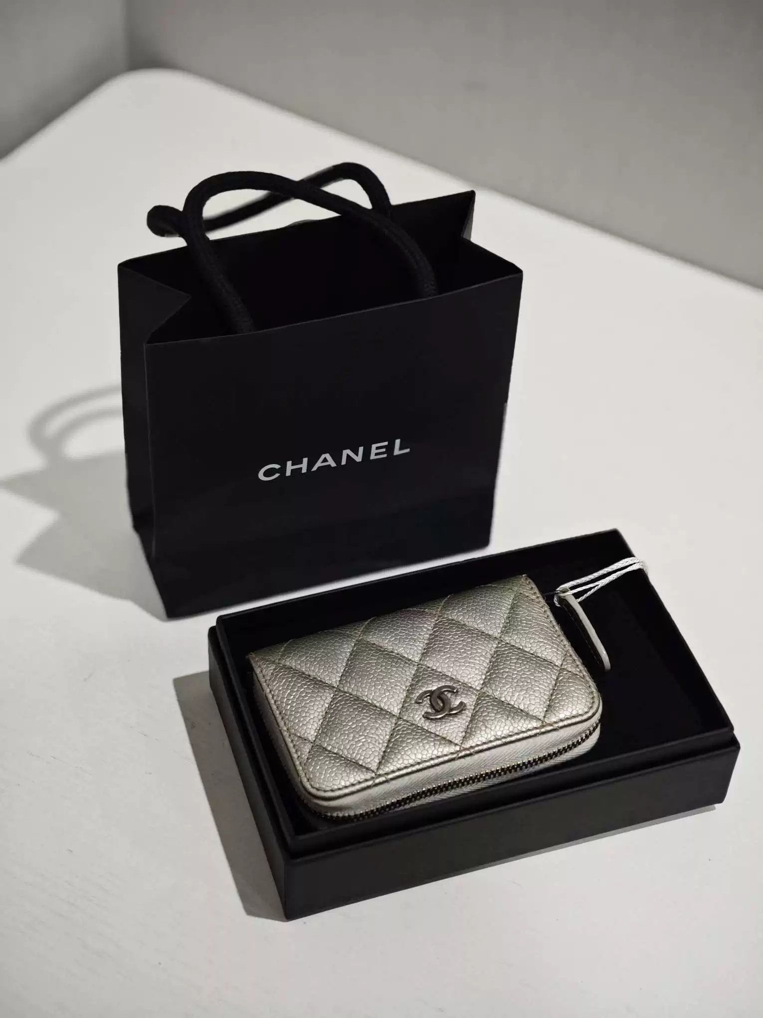 Chanel Pre-loved Bag Very good condition Size ONE SIZE - 1 Thumbnail