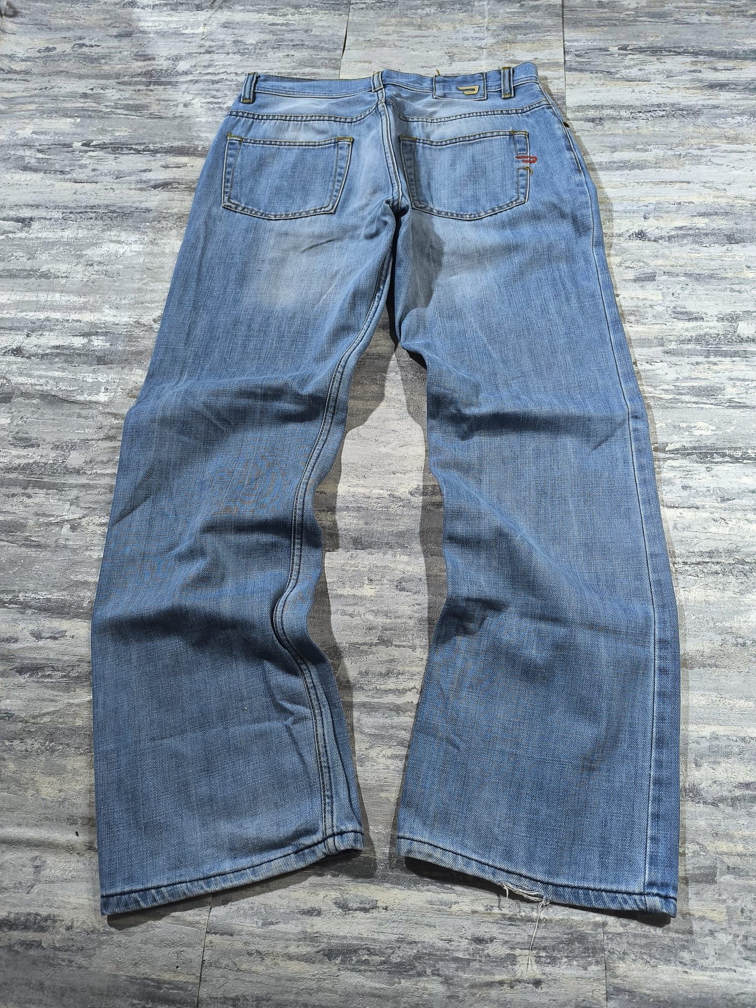 Diesel vtg diesel Italy 90s loose straight light blue faded jeans Size US 33 - 2 Thumbnail