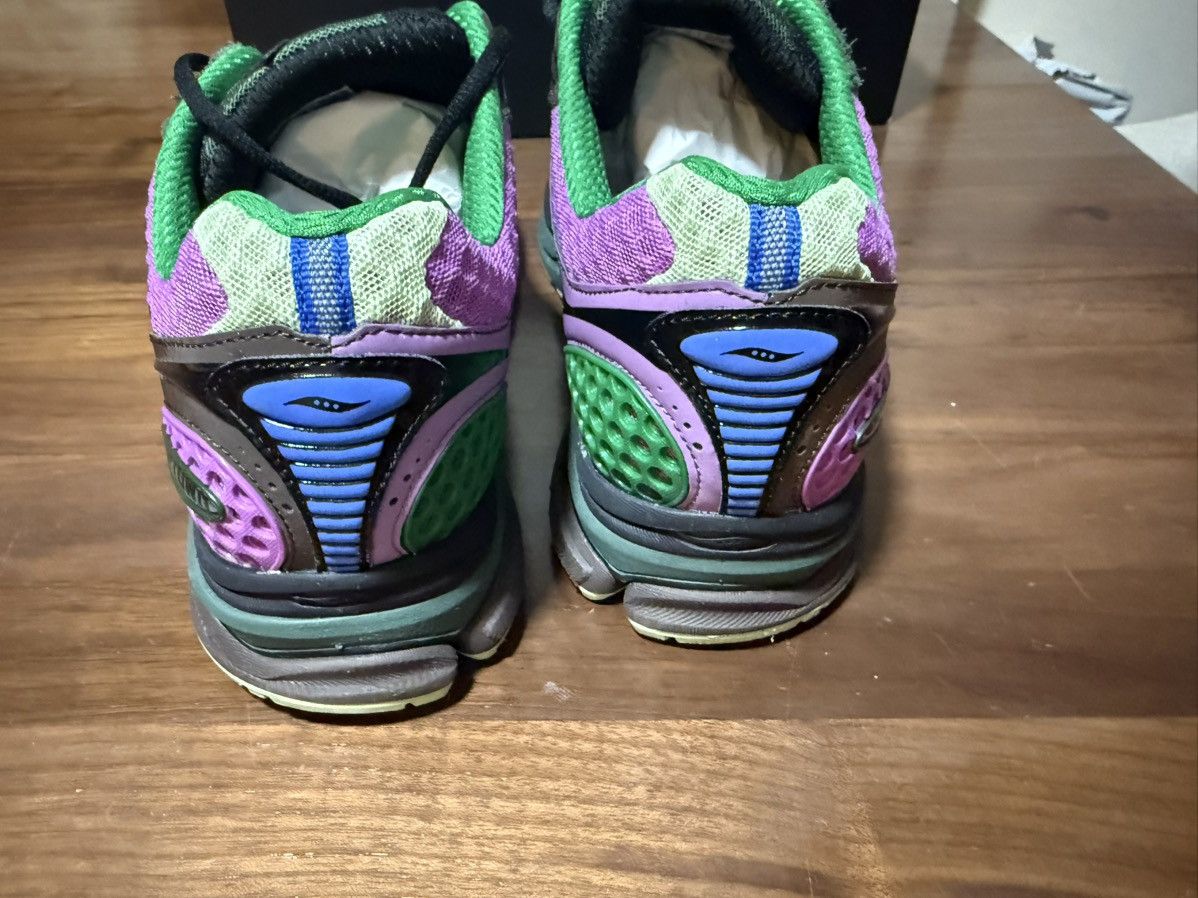 Saucony SAUCONY X JAE TIPS PROGRID TRIUMPH 4 'PERRILLA' VIOLET/EARTH Size US 11 / EU 44 - 7 Thumbnail