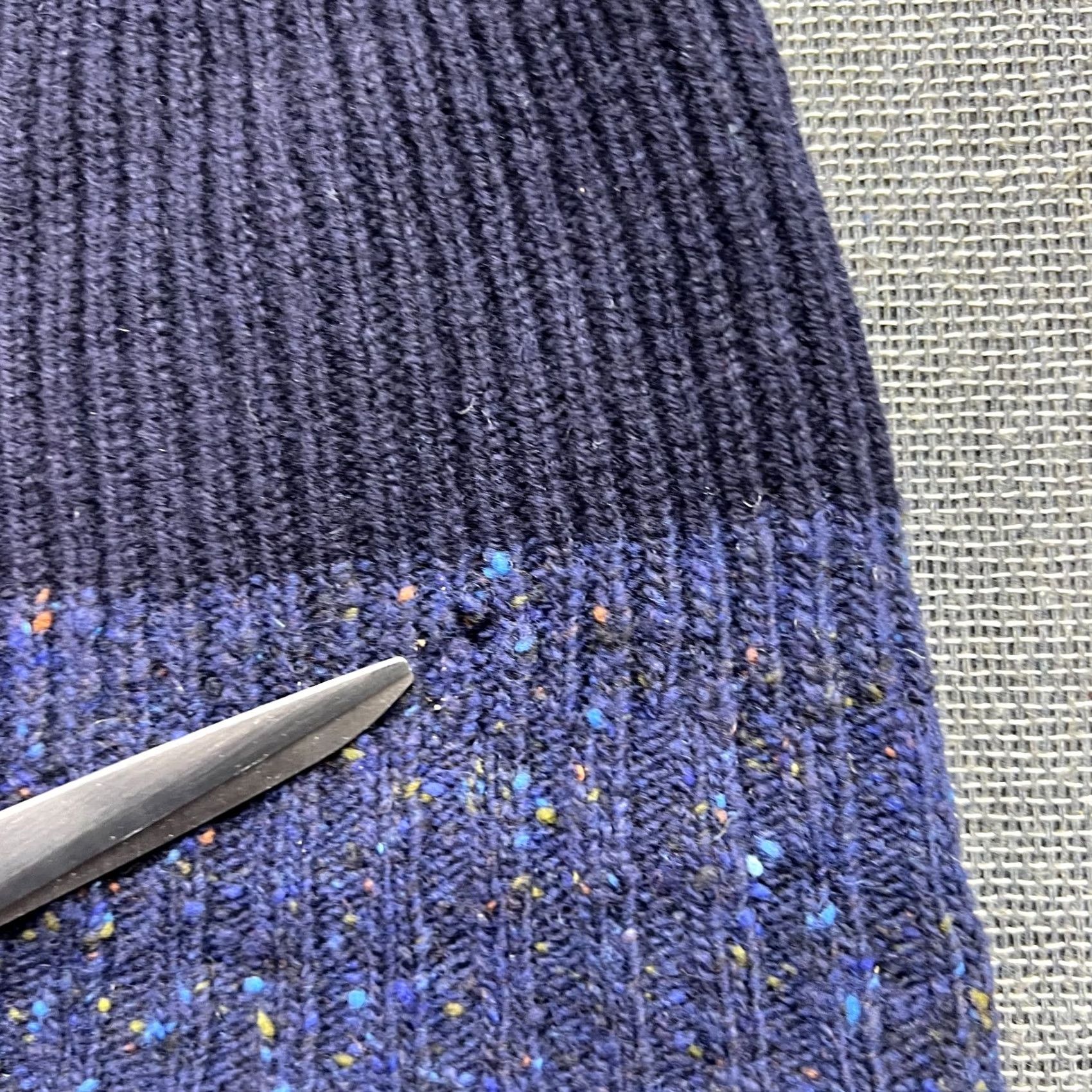 Barbour Barbour Beanie Hat One Size OS 100% Pure New Wool Cuffed Ribbon Navy Blue Unisex Adults Knit Wool Thermal Lined Size ONE SIZE - 3 Thumbnail