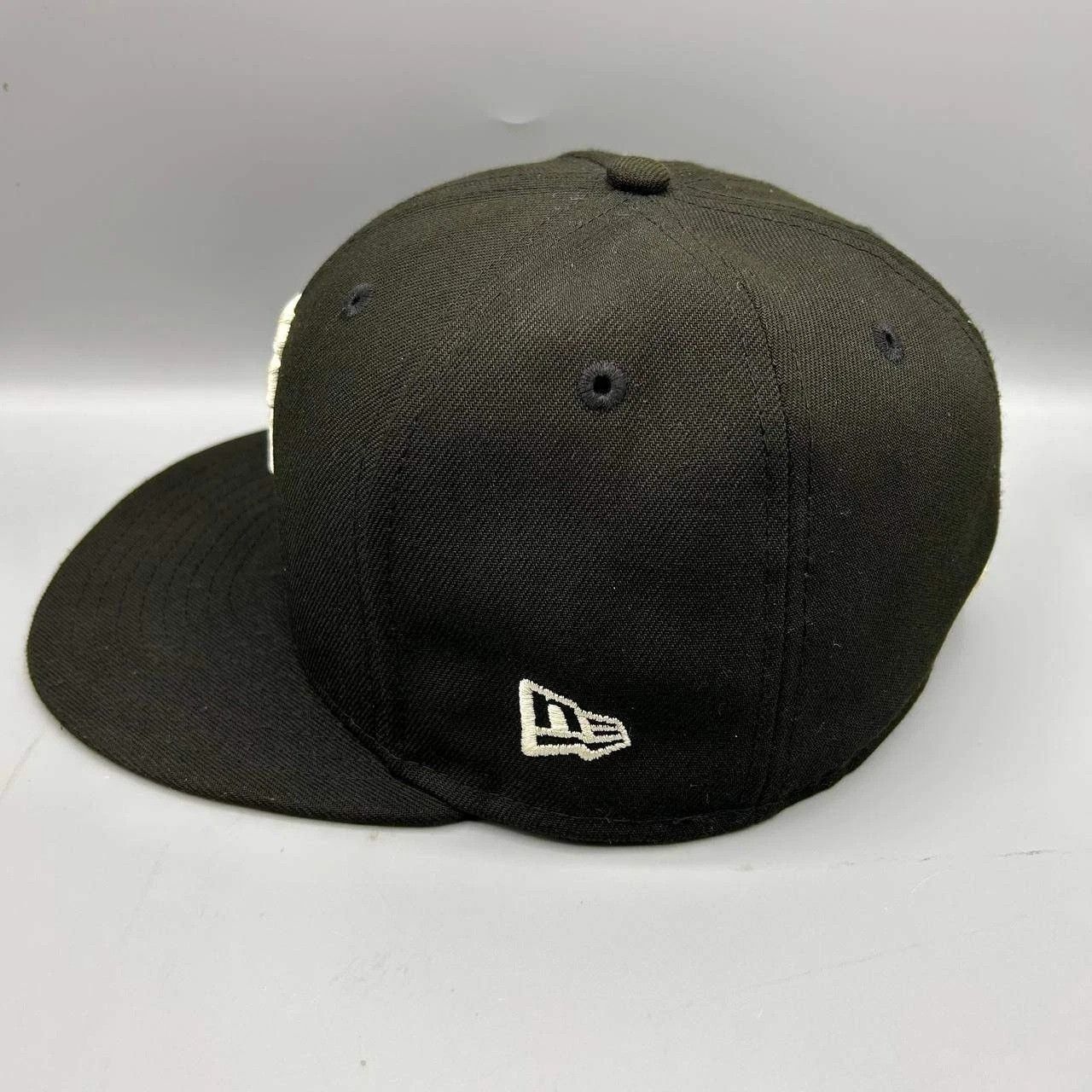 New Era San Francisco Giants Hat Men 7 1/8 Black MLB Fitted Cap Size ONE SIZE - 3 Thumbnail
