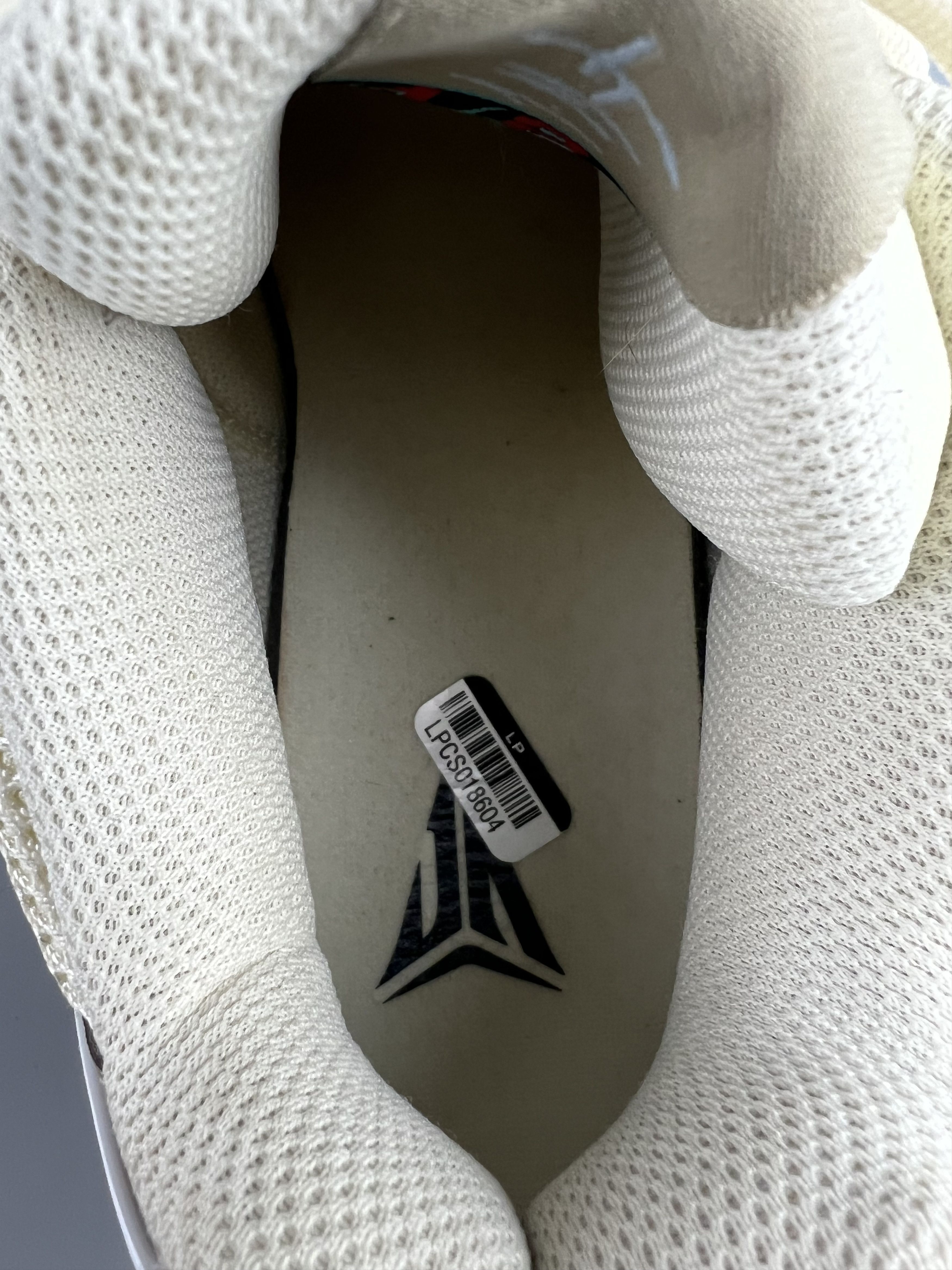 Nike Nike Ja 1 Seasonal Coconut Milk Size US 7 / EU 40 - 7 Thumbnail