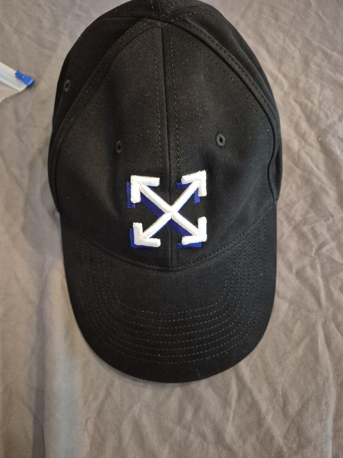 Off-White Off-White Arrow Adjustable Baseball Cap Size ONE SIZE - 1 Thumbnail