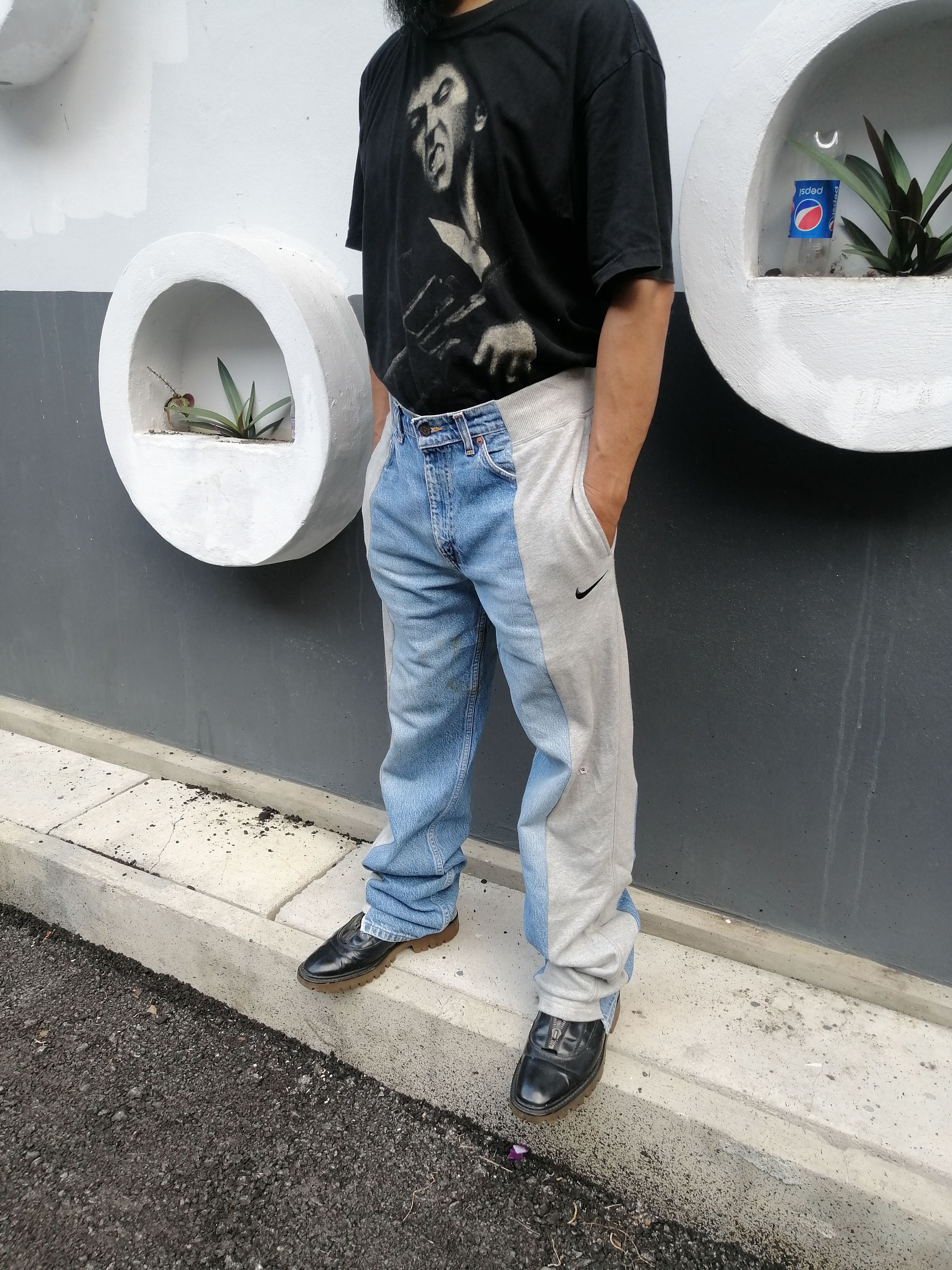 Levi's × Levi's Vintage Clothing Levi's 505 Regular Fit Straight Leg Custom Nike Pants Jeans Size US 30 / EU 46 - 19 Thumbnail