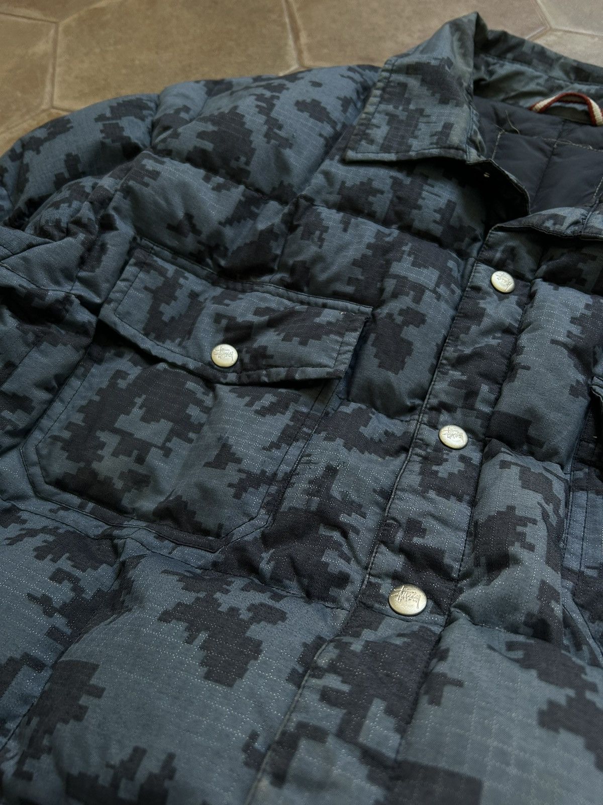 Stussy STUSSY DOWN JACKET CAMO JAPANES Size US L / EU 52-54 / 3 - 7 Thumbnail