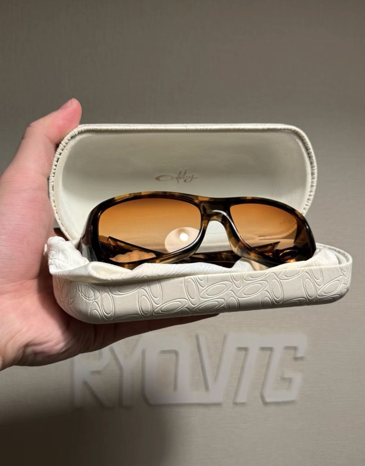 Oakley OAKLEY Flaunt Topaz Tortoise Sports Sunglasses K24 Size ONE SIZE - 1 Thumbnail