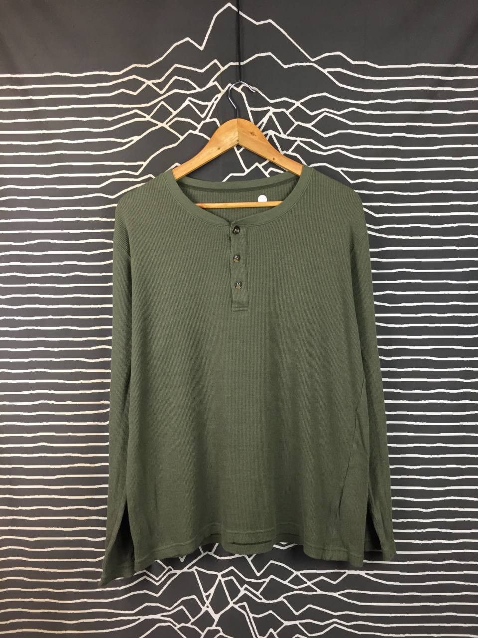 Uniqlo Uniqlo Waffle Knit Long Sleeve Henley Tee Size XL Size US XL / EU 56 / 4 - 2 Thumbnail