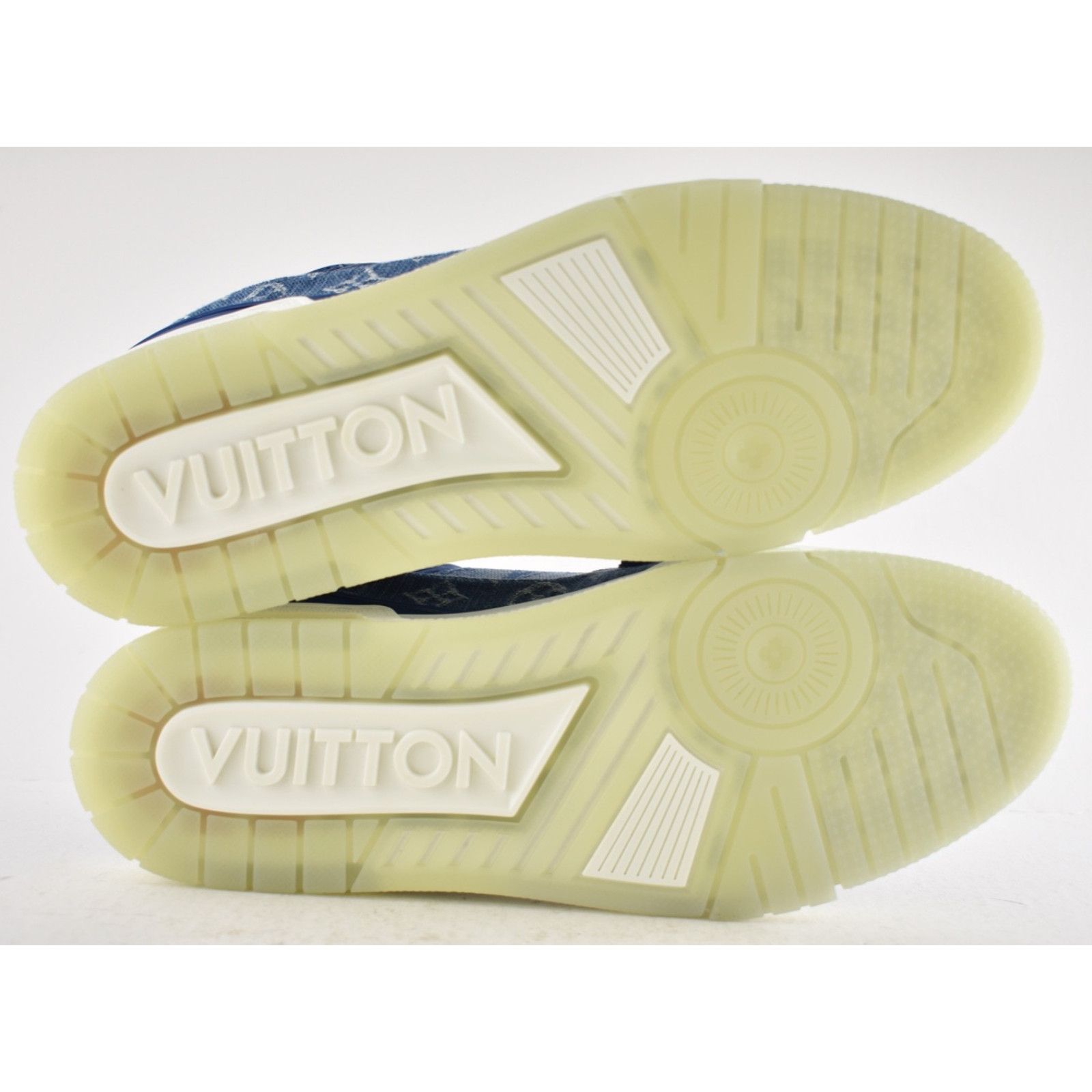 Louis Vuitton Louis Vuitton Blue Denim Monogram LV Logo Low Top Trainer Size US 10 / EU 43 - 13 Thumbnail
