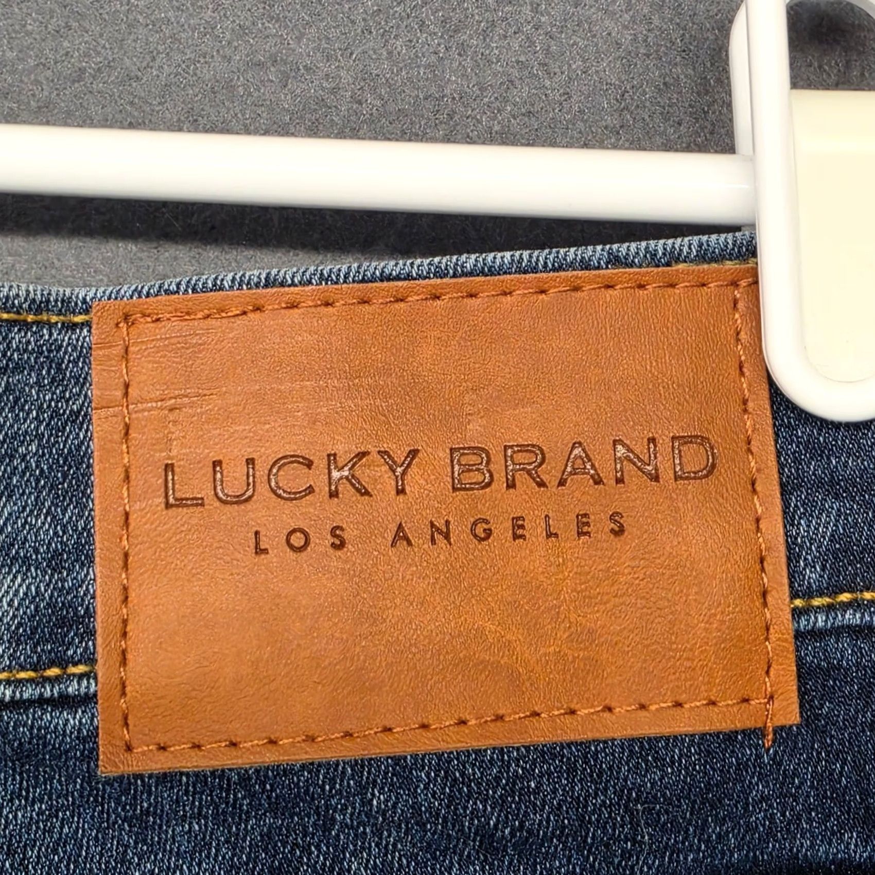 Lucky Brand Lucky Brand Jeans 412 Athletic Slim Mens 36x34 Blue Stretch Denim 5-Pocket Regular Waist Zip Green? Size US 36 / EU 52 - 6 Thumbnail