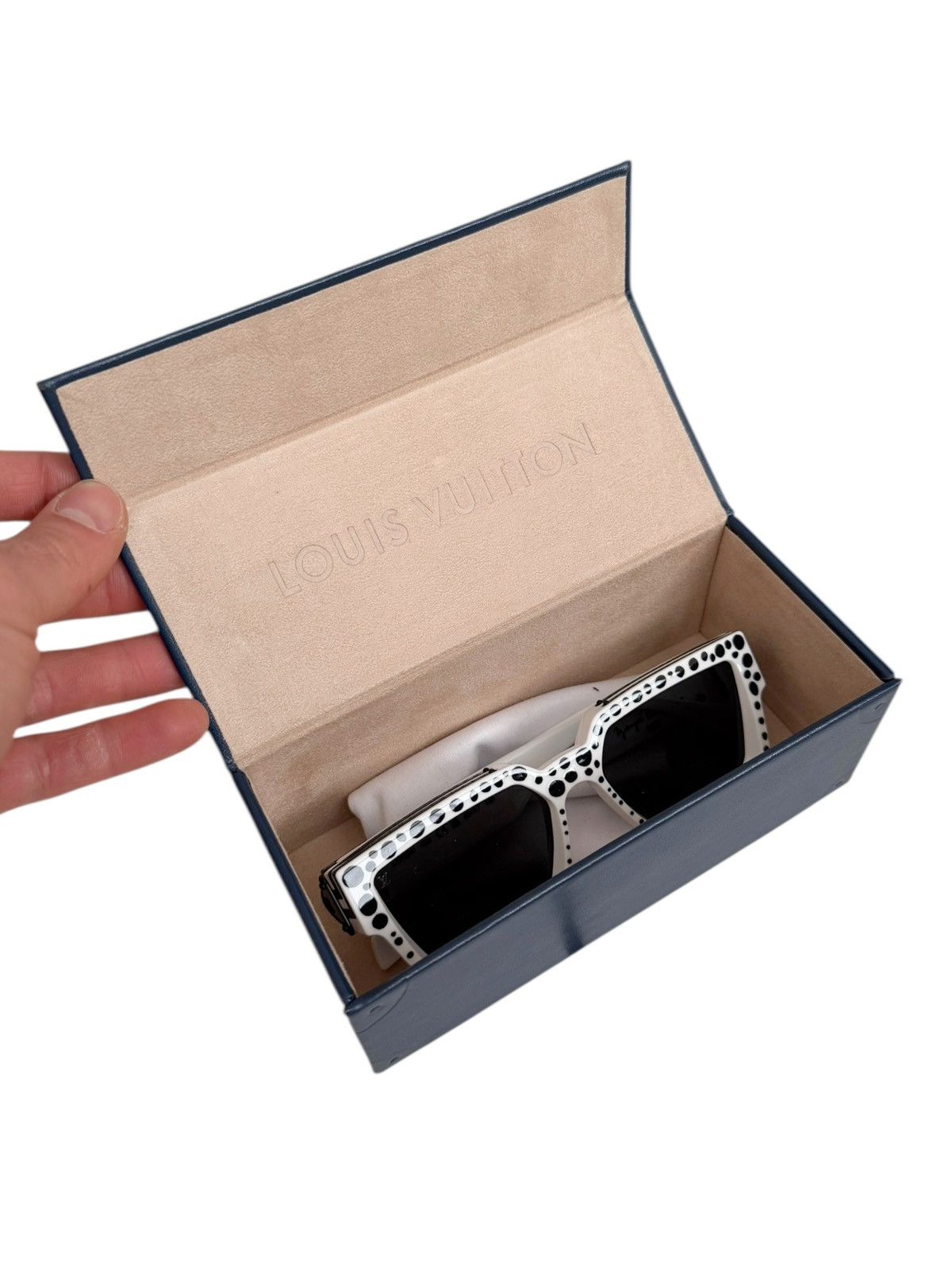 Louis Vuitton Yayoi Kusama 1.1 Millionaires Dot Sunglasses Size ONE SIZE - 2 Thumbnail