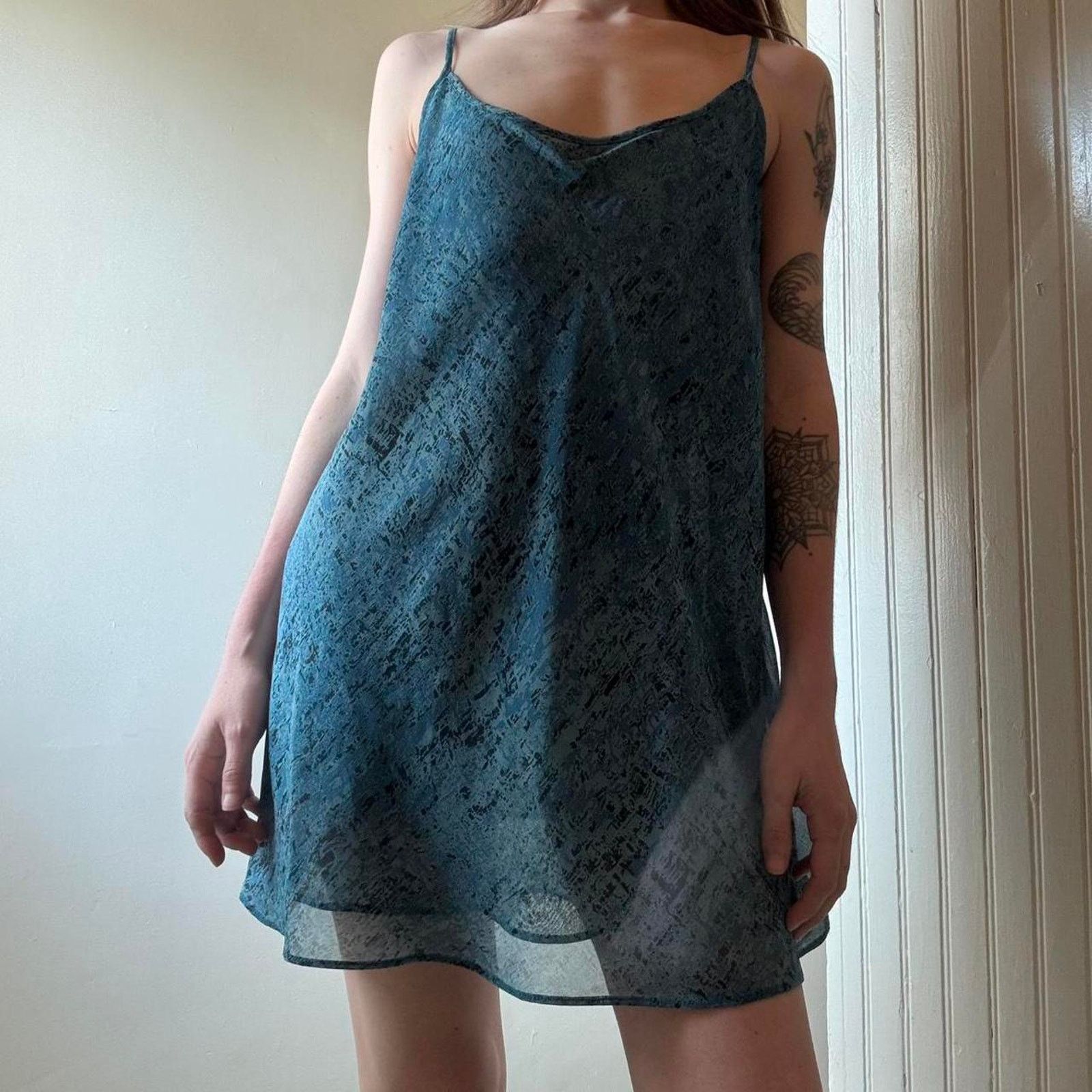 Vintage Vintage Cabi Y2K Blue Sheer Slip Mini Dress Small 90s 00s Size S / US 4 / IT 40 - 2 Thumbnail