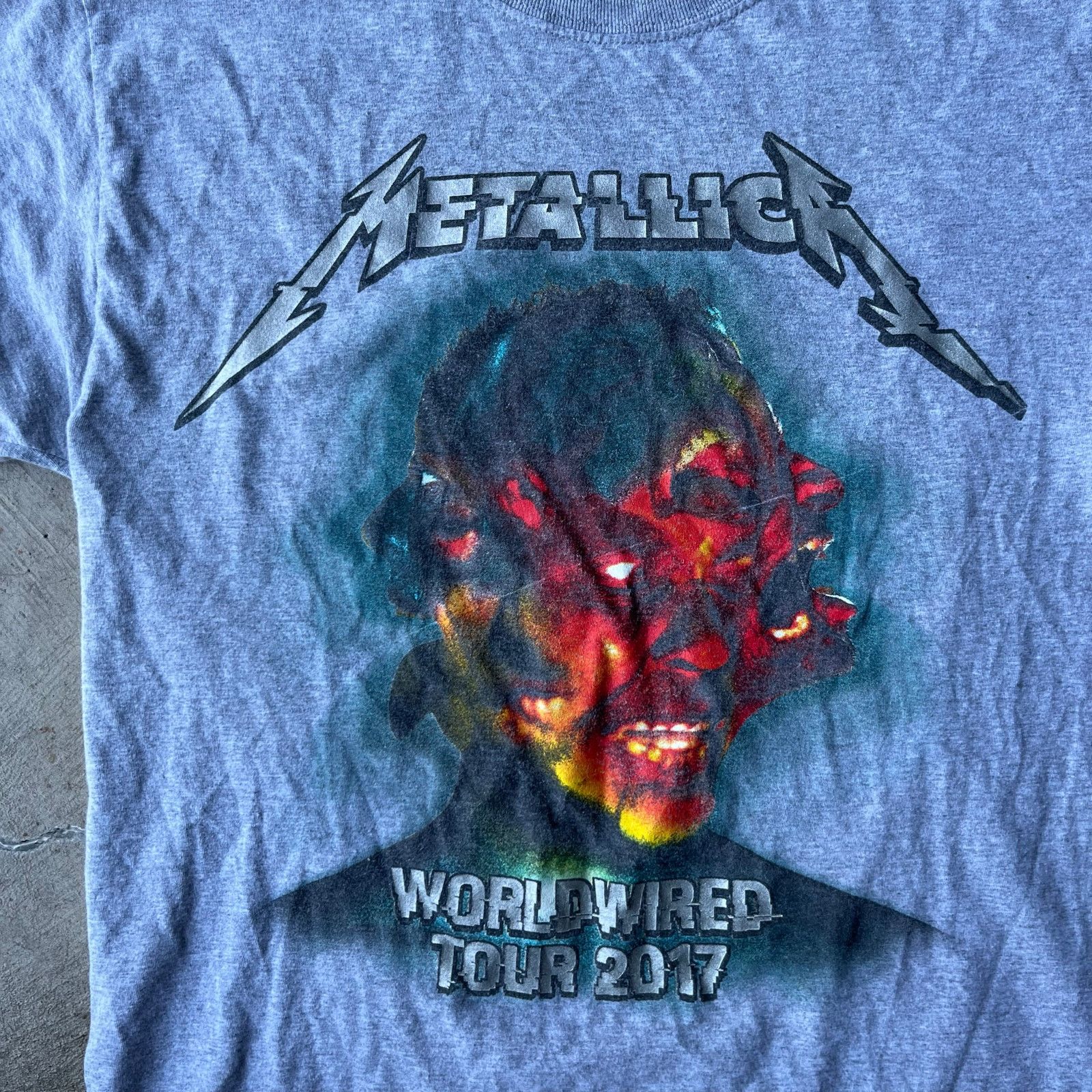 Vintage METALLICA WORLDWIRED TOUR 2017 GRAY TEE SHIRT FITS SMALL Size US S / EU 44-46 / 1 - 4 Thumbnail