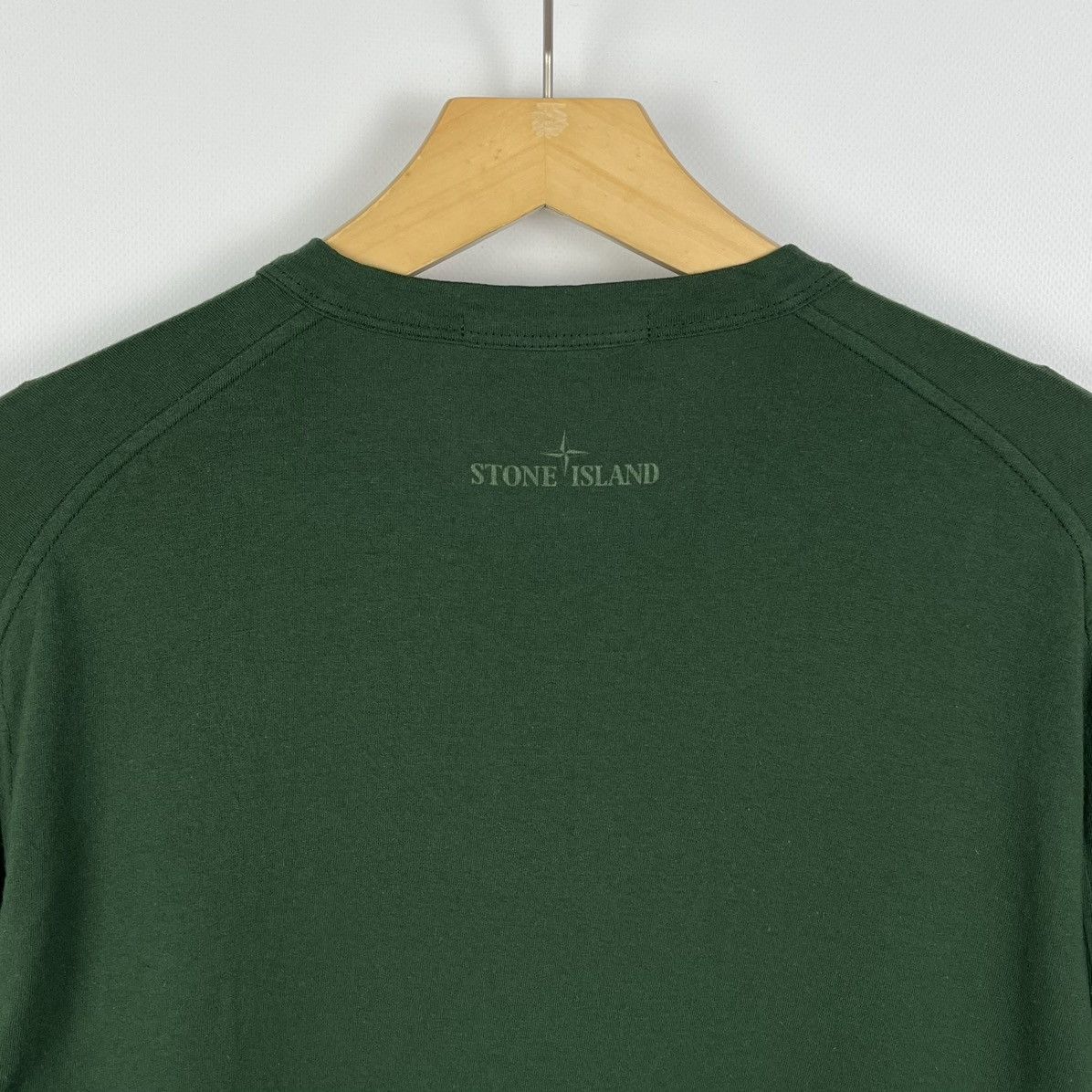 Stone Island Stone Island V Neck Pocket Long Sleeve T Shirt Size US M / EU 48-50 / 2 - 22 Thumbnail