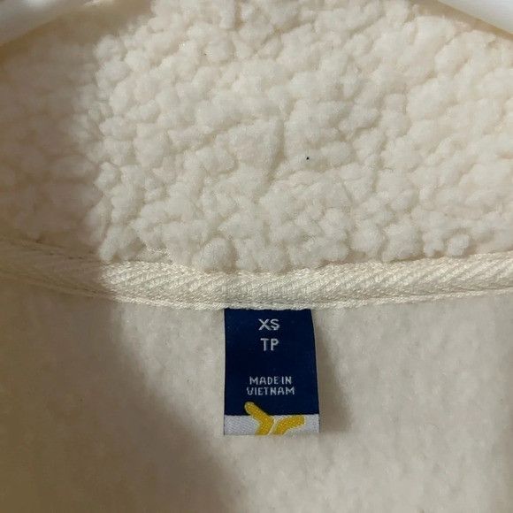 Old Navy Old Navy Cream Sherpa Jacket Size S / US 4 / IT 40 - 5 Thumbnail