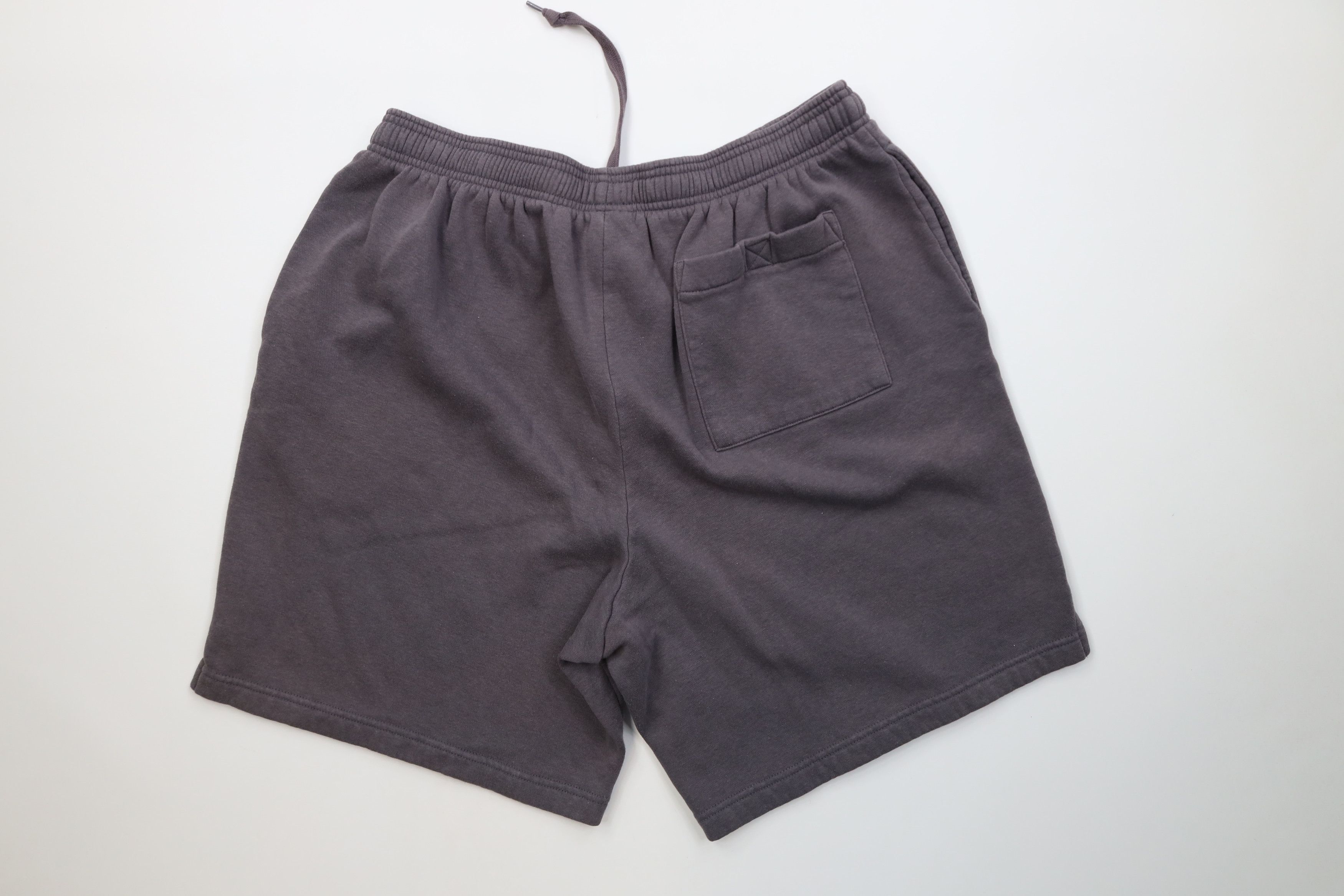 Vintage Vintage 90s Streetwear Above Knee Sweatpants Shorts Gray Size US 36 / EU 52 - 10 Thumbnail