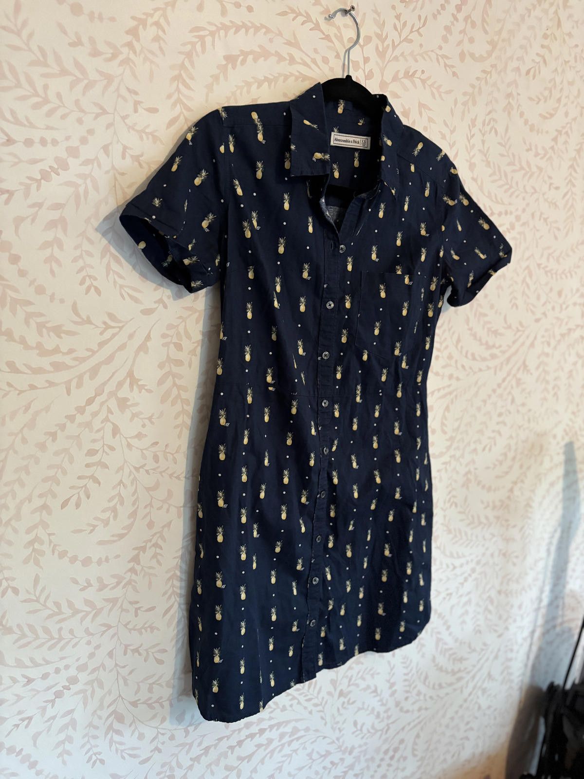 Abercrombie & Fitch Abercrombie & Fitch Navy Blue Pineapple Print Shirt Dres Size XS / US 0-2 / IT 36-38 - 5 Thumbnail