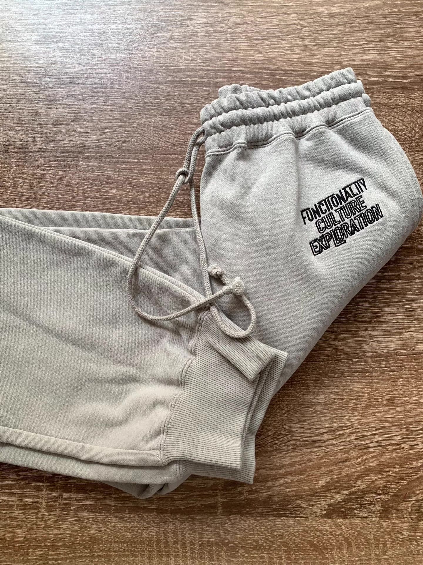 F/CE F/CE. EMBROIDERY SWEAT PT Ｑ22 Size US 34 / EU 50 - 5 Thumbnail