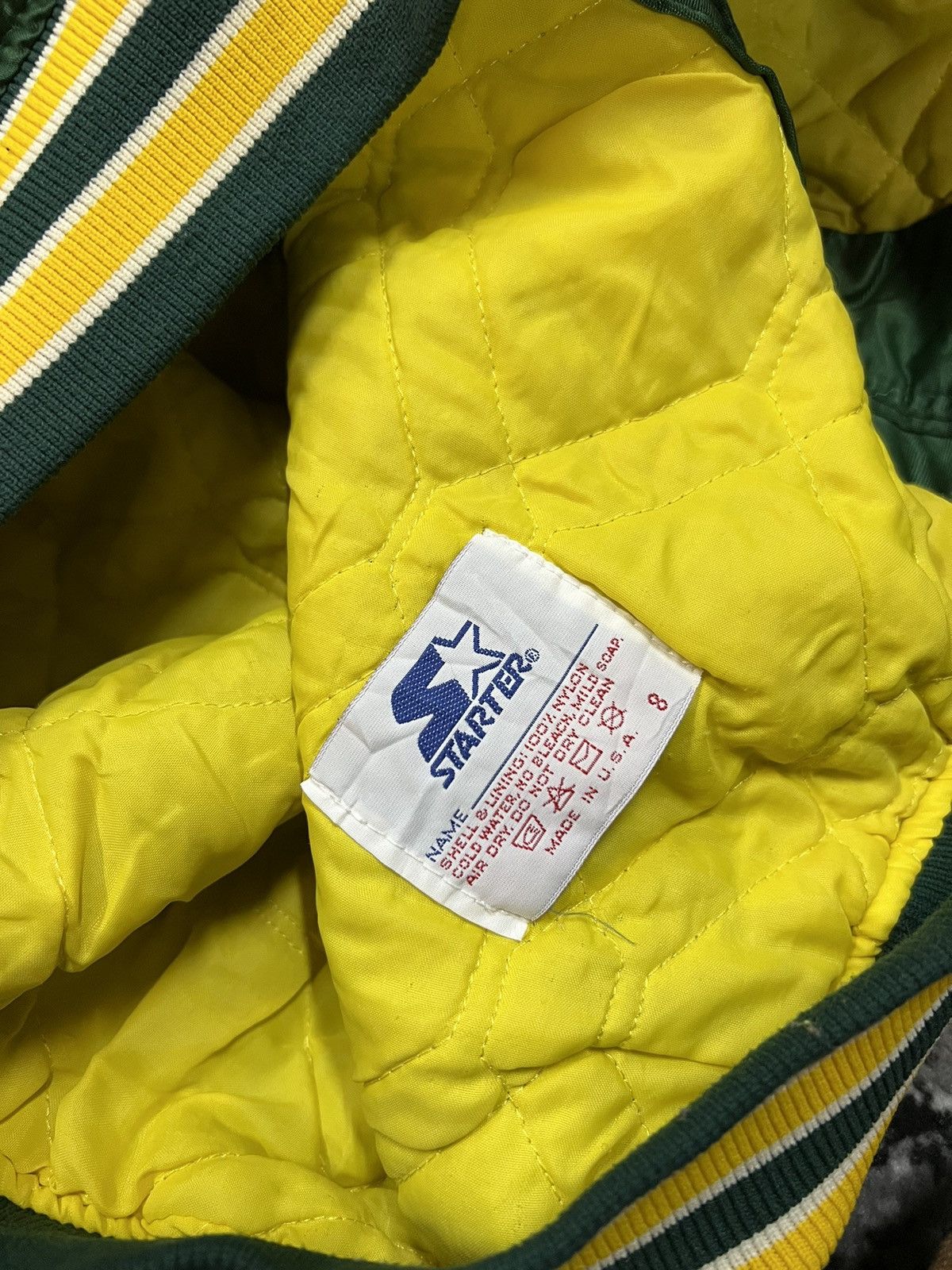 MLB Vintage Starter Oakland Athletics A's Size US L / EU 52-54 / 3 - 4 Thumbnail