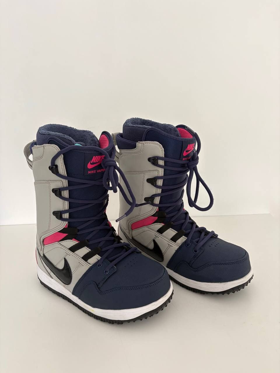 Nike Nike SB Vapen Snowboarding Boots Grey Pink Blue | Grailed