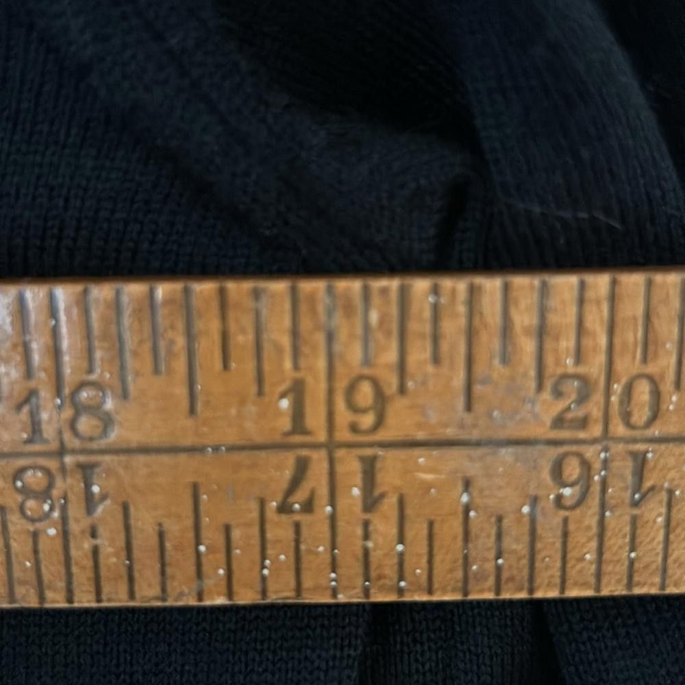 Hugo Boss BOSS - Slim fit - Med - Blk - Extra fine Merino VN Sweater Size US M / EU 48-50 / 2 - 5 Thumbnail