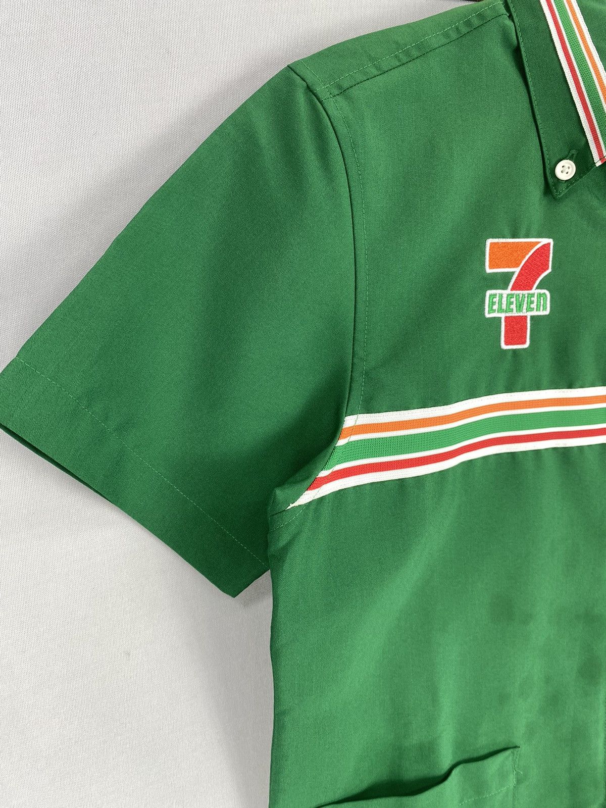 Japanese Brand Vintage Y2k 7-Eleven Embroidered Logo Worker Shirt Size US S / EU 44-46 / 1 - 5 Thumbnail