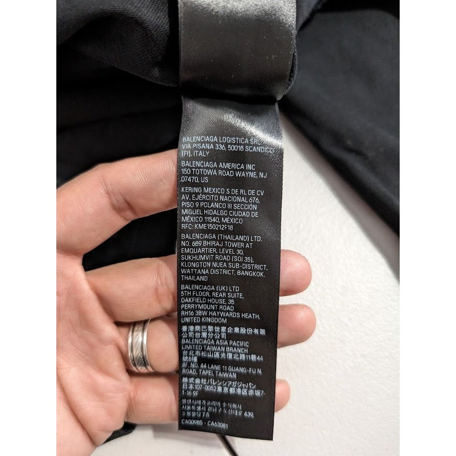 Balenciaga o1rshd1 Long Sleeve T-Shirt in Nero Size US M / EU 48-50 / 2 - 20 Thumbnail