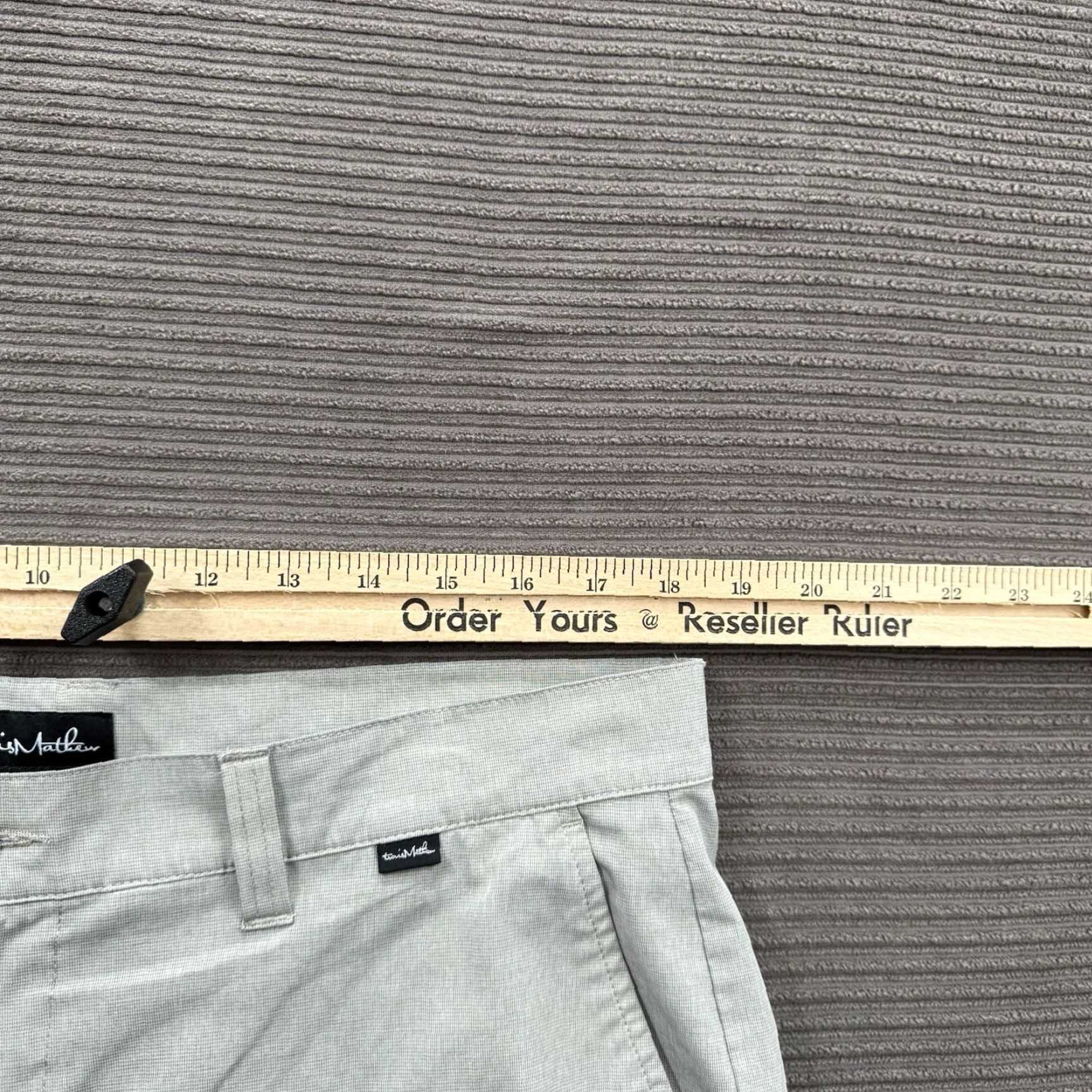TravisMathew Travis Mathew Shorts Men 36 Brown Flat Front Performance Chino 5-Pocket Athletic Inseam 10" Size US 36 / EU 52 - 4 Thumbnail