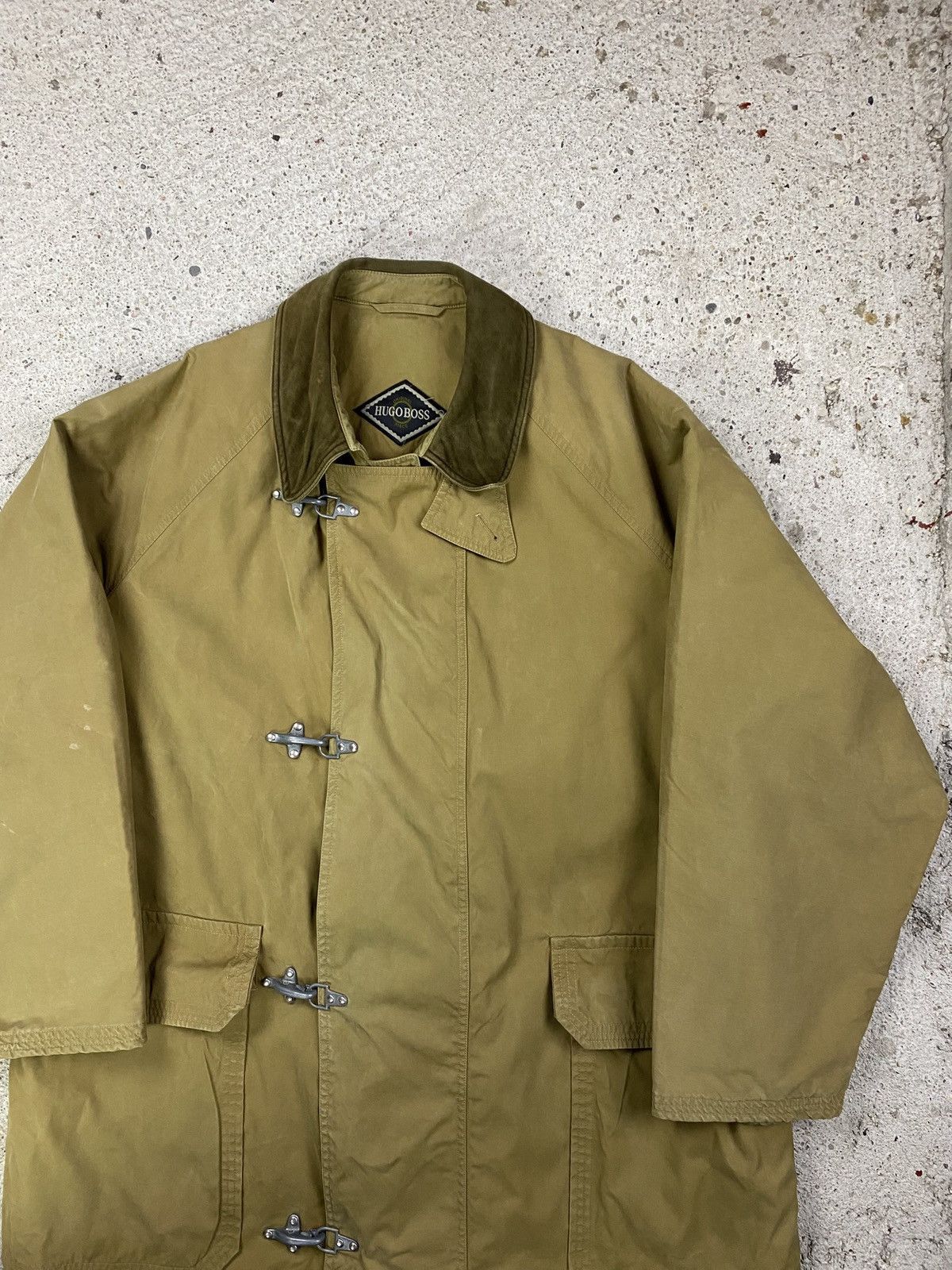 Hugo Boss Hugo boss original piece coat fire brigade fasteners beige Size US XL / EU 56 / 4 - 1 Thumbnail
