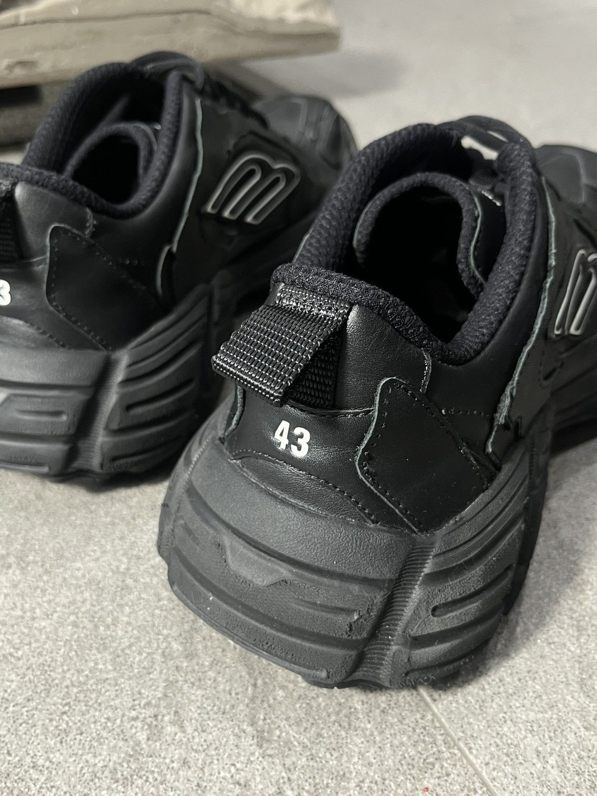 Balenciaga Balenciaga Monday Sneaker Triple Black EU43 Size US 10 / EU 43 - 11 Thumbnail