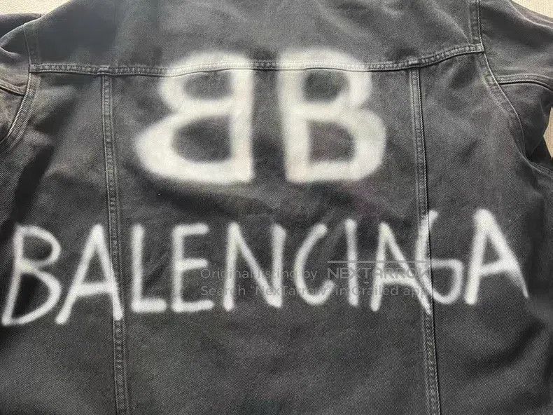 Balenciaga Balenciaga Spray Paint Effect Logo Denim Jacket Size US S / EU 44-46 / 1 - 3 Thumbnail