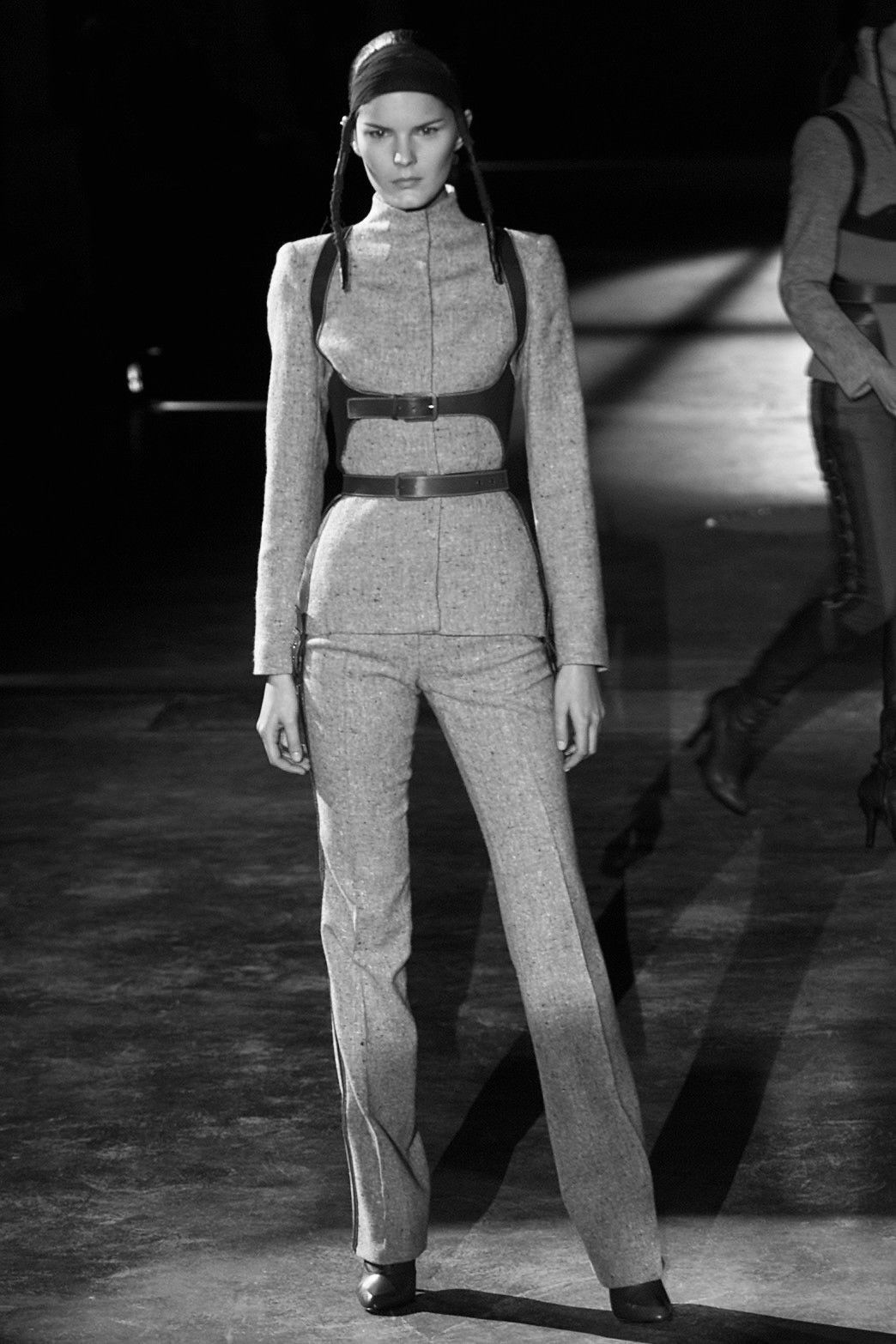 Alexander McQueen Runway AW 2002 Supercalifragilistic Alexander McQueen jacket Size M / US 6-8 / IT 42-44 - 7 Thumbnail