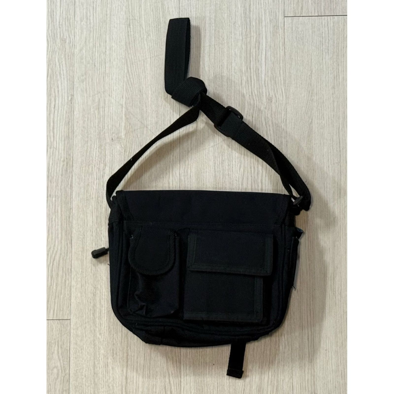 Vintage VINTAGE Mudd Crossbody Bag Women’s Bag Black Canvas Nylon Adjustable Strap 90s Retro Hipster Princess Purse Size ONE SIZE - 2 Thumbnail