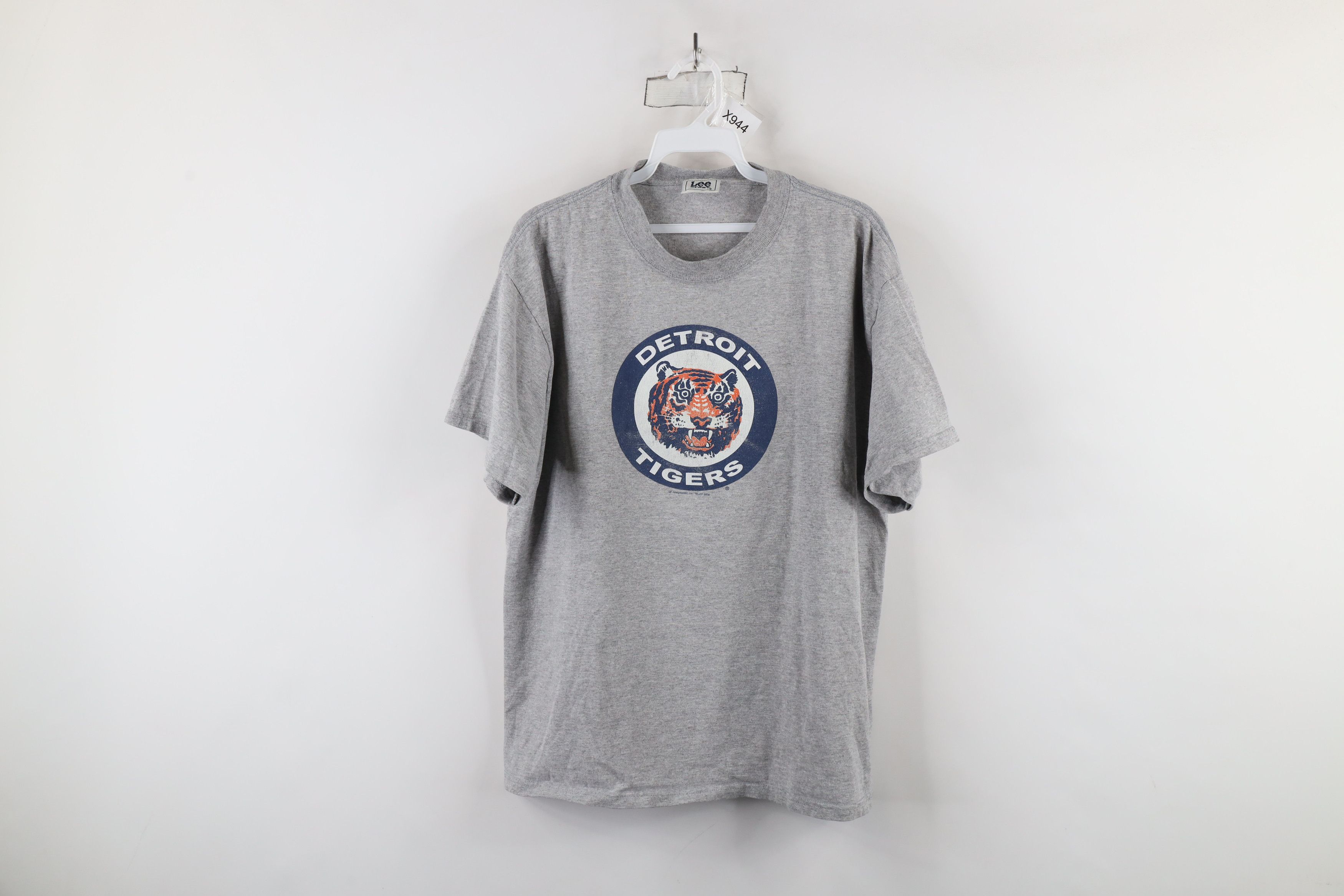 Vintage Vintage Y2K 2006 Spell Out Detroit Tigers Baseball T-Shirt Size US M / EU 48-50 / 2 - 1 Thumbnail