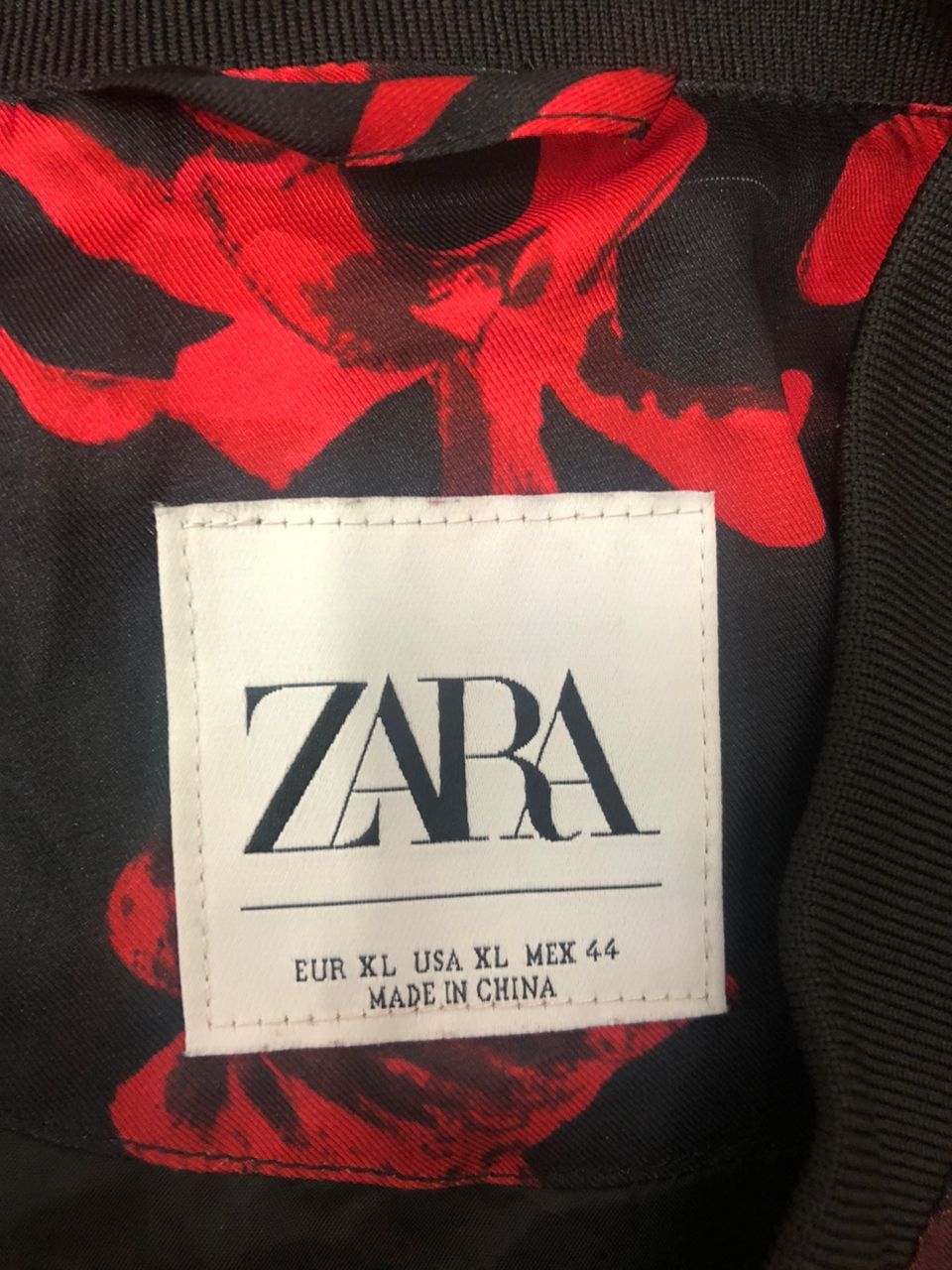 Vintage Zara Jacquard Jacket Bomber Varsity black red flora Size US XL / EU 56 / 4 - 3 Thumbnail
