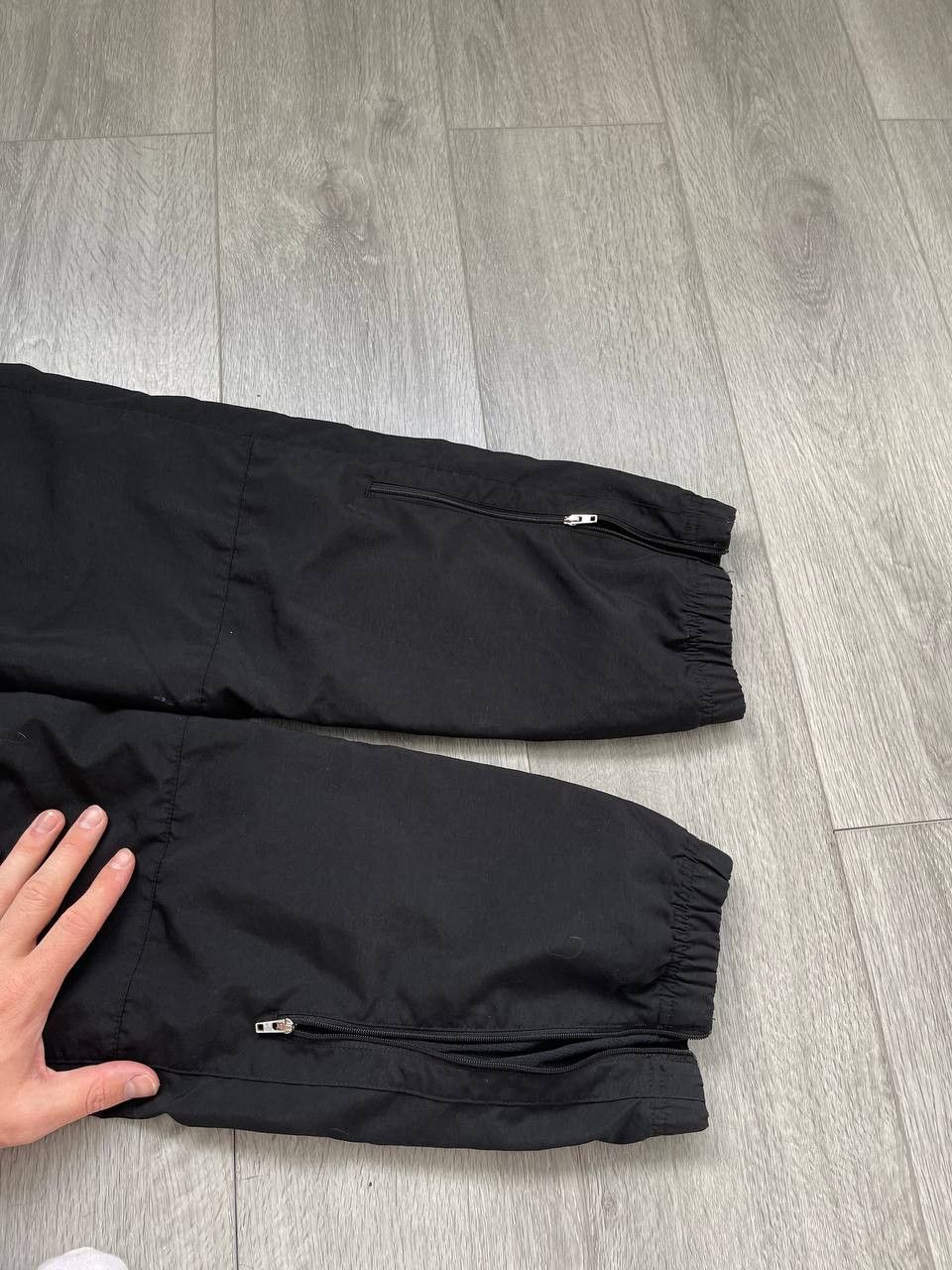 Nike × Streetwear × Vintage Vintage Nike Nylon Black Sweatpants Drill Y2K ACG TN Size US 32 / EU 48 - 13 Thumbnail