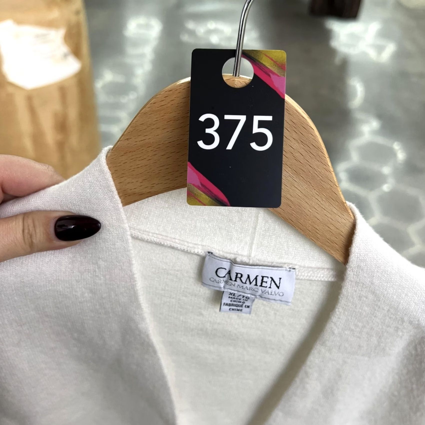 Vintage Carmen Marc Valvo Vest Womens XL White Open Front Longline Pockets Fur Trim Knit Size XL / US 12-14 / IT 48-50 - 7 Thumbnail