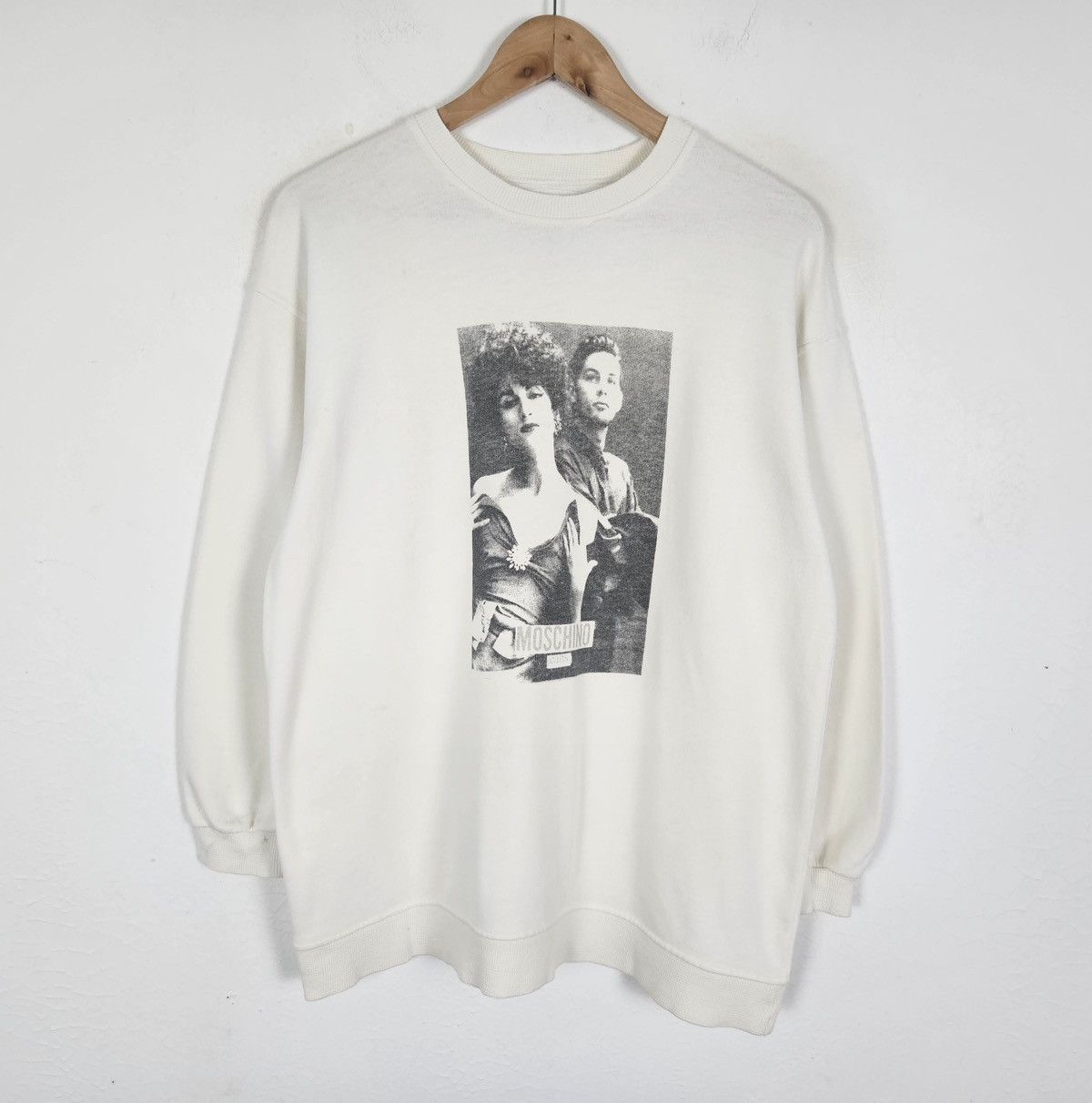 Moschino Vintage Moschino Jeans Milano photo tee promo ads sweatshirt Size US M / EU 48-50 / 2 - 2 Thumbnail