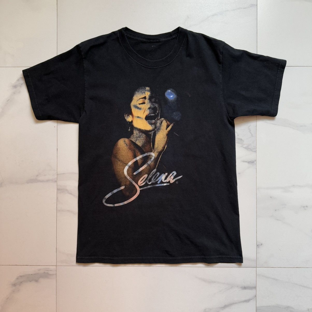 Band Tees × Other Selena Quintanilla Graphic T-Shirt Size US M / EU 48-50 / 2 - 2 Thumbnail