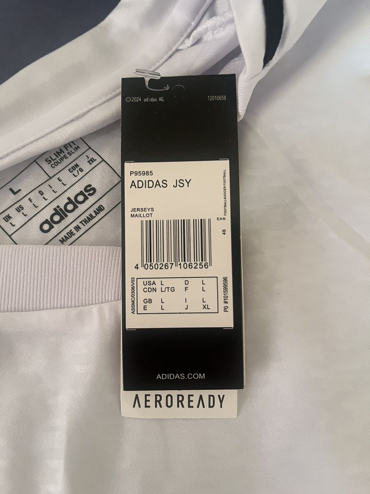 Adidas Mbappe Real Madrid Jersey 24/25 Size US L / EU 52-54 / 3 - 4 Thumbnail