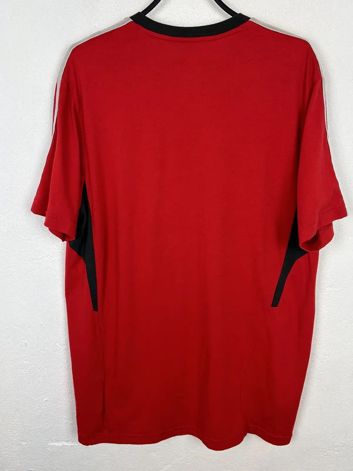 Adidas Vintage Adidas x Liverpool FC 2011 Cotton Short Sleeve Tee Size US M / EU 48-50 / 2 - 6 Thumbnail