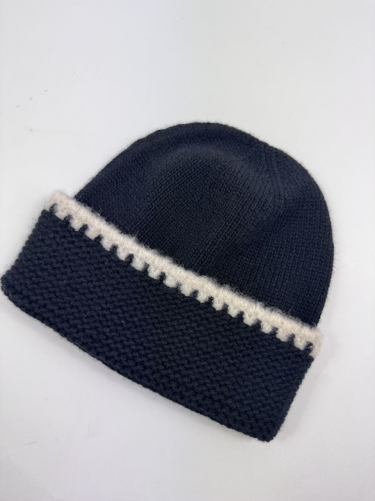 Chanel CHANEL BLACK LOGO BEANIE Size ONE SIZE - 3 Thumbnail