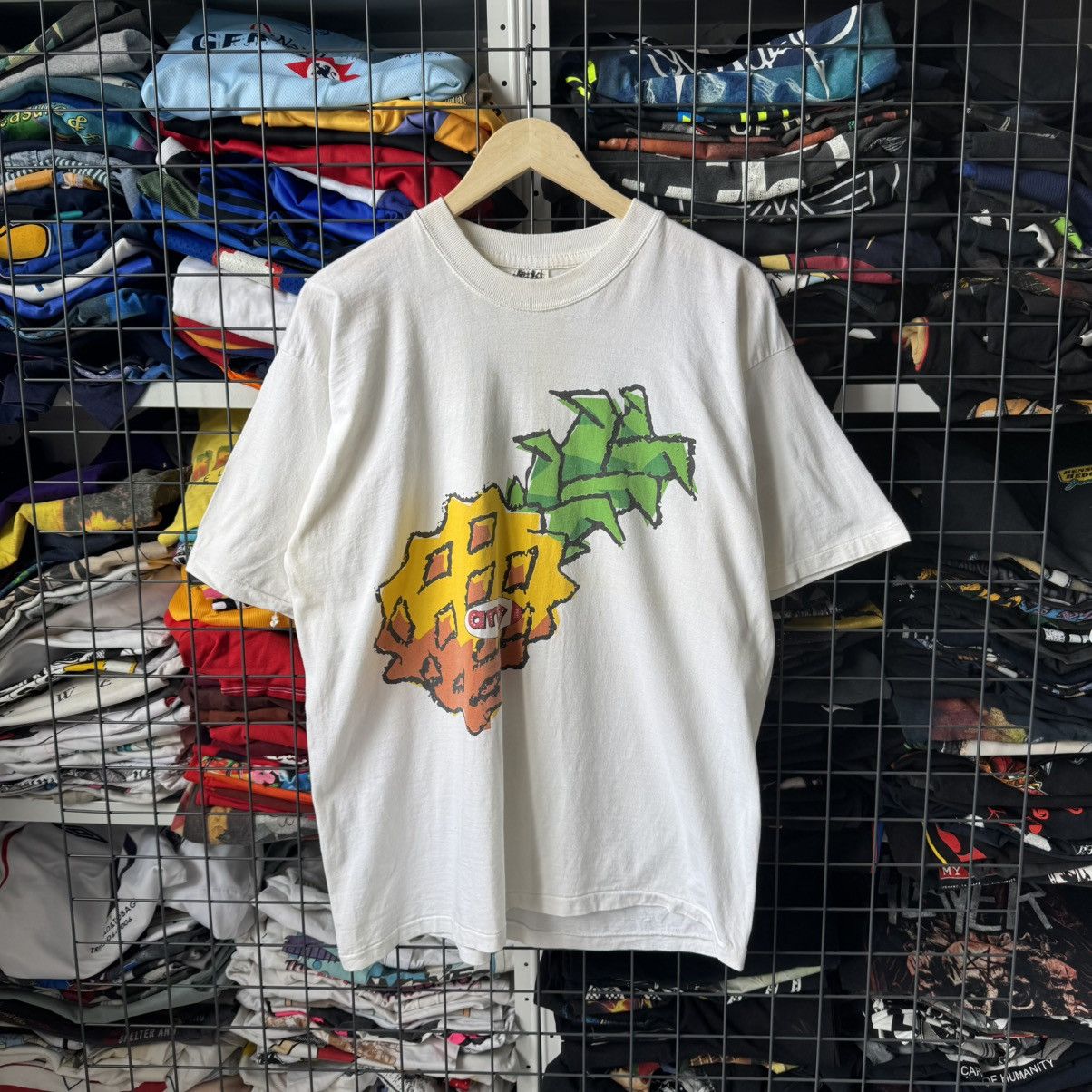 Vintage Vintage Ananas ANG PEEL T-shirt Size US XL / EU 56 / 4 - 1 Thumbnail