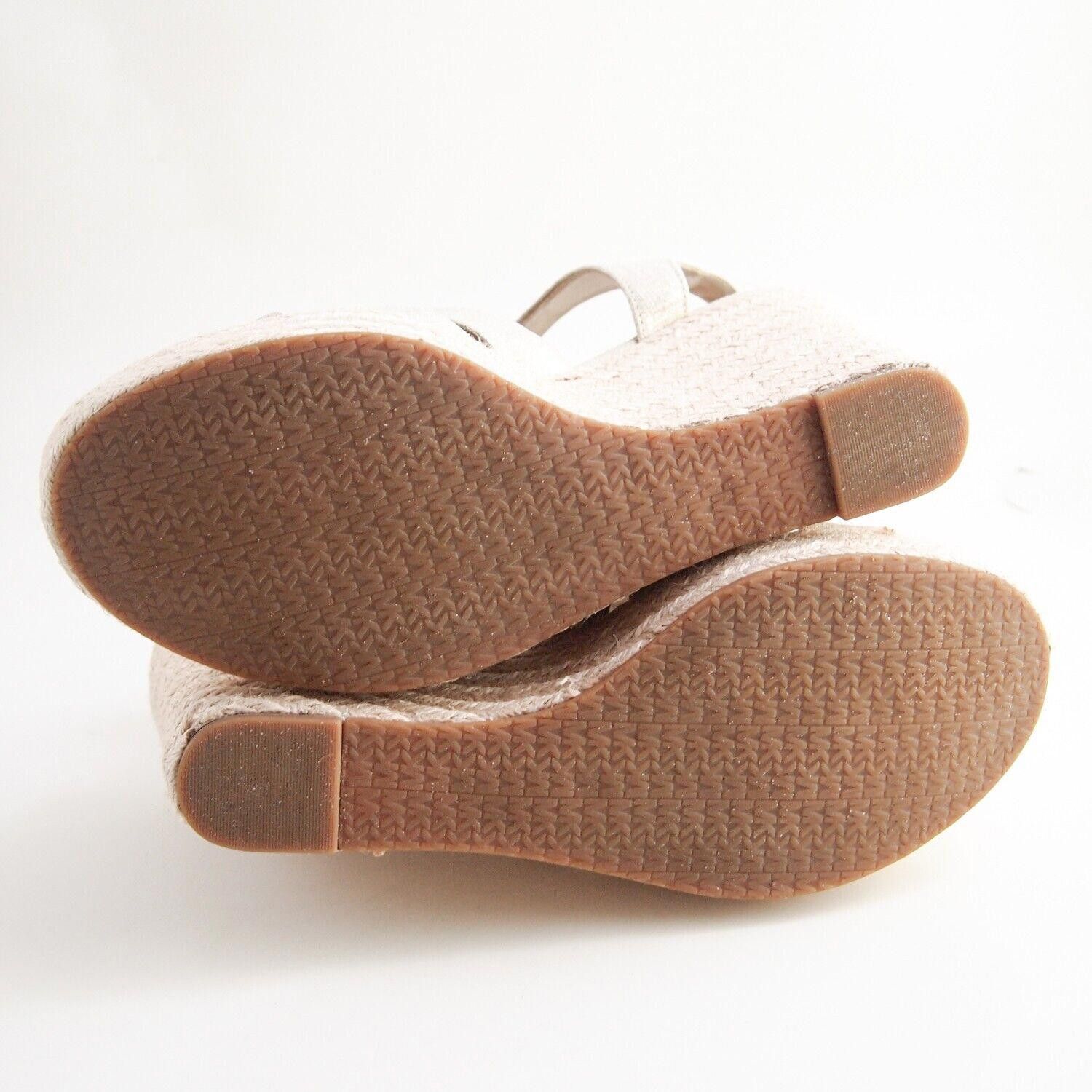 Michael Kors Michael Kors Wedge Sandals Gold Coated Canvas US 9.5 EU 39.5 Size US 9.5 / IT 39.5 - 7 Thumbnail
