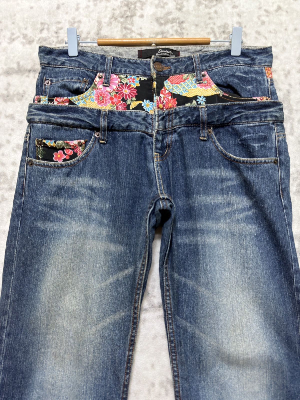 Japanese Brand Vintage Dominate Double Waist Floral Accent Straight Jeans Size US 32 / EU 48 - 4 Thumbnail
