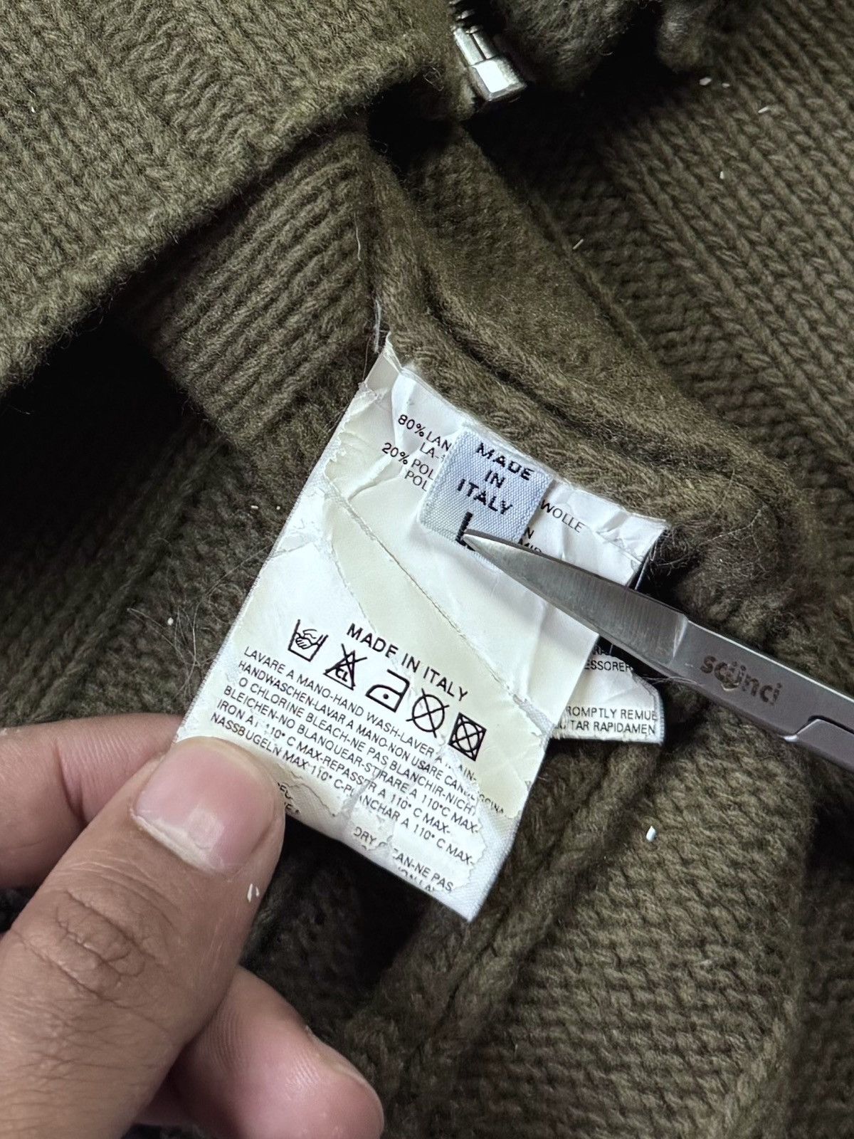 Maison Margiela Vintage 2004 Maison Margiela Hood Gilet Size US L / EU 52-54 / 3 - 7 Thumbnail